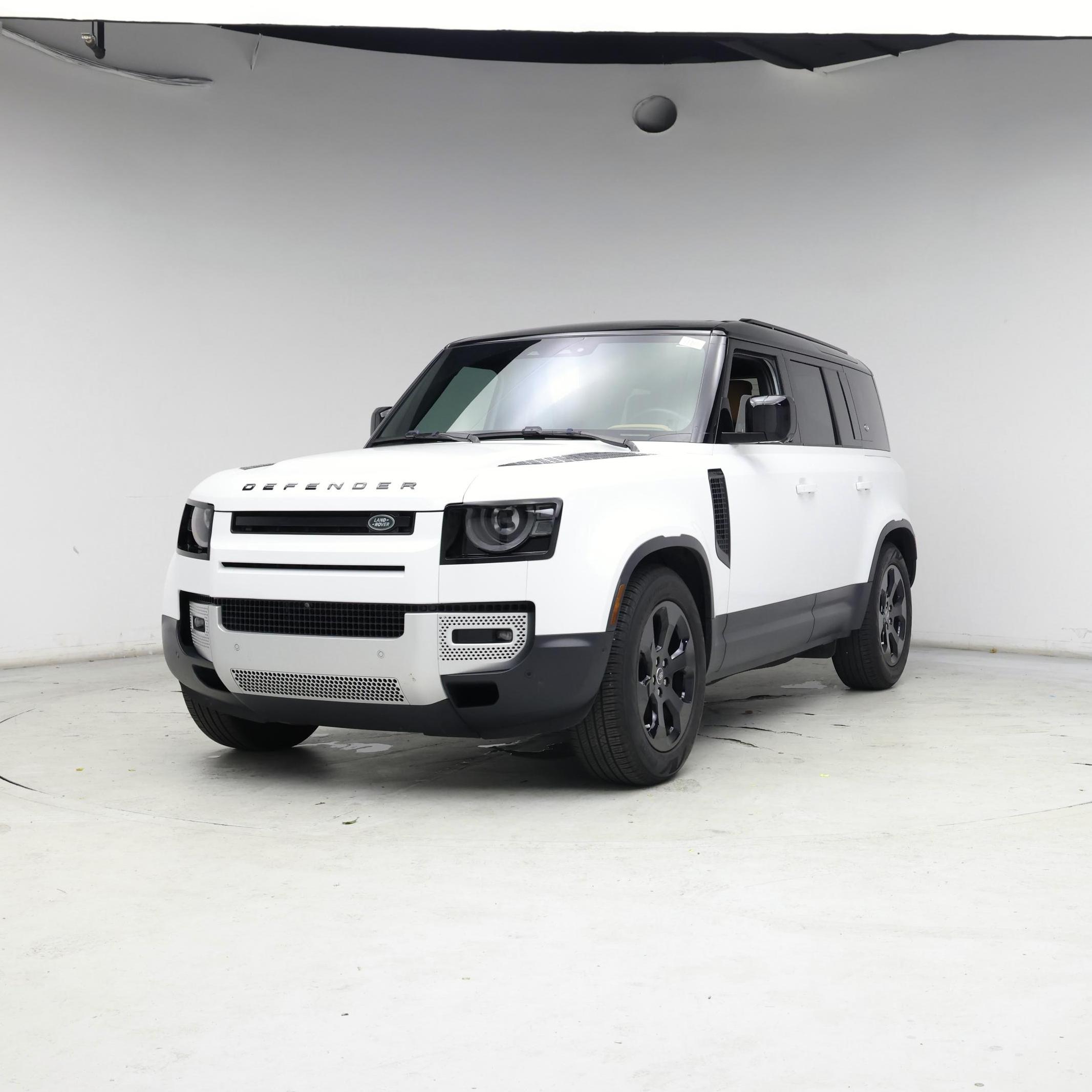 Thumbnail: 2024 Land Rover Defender - 4