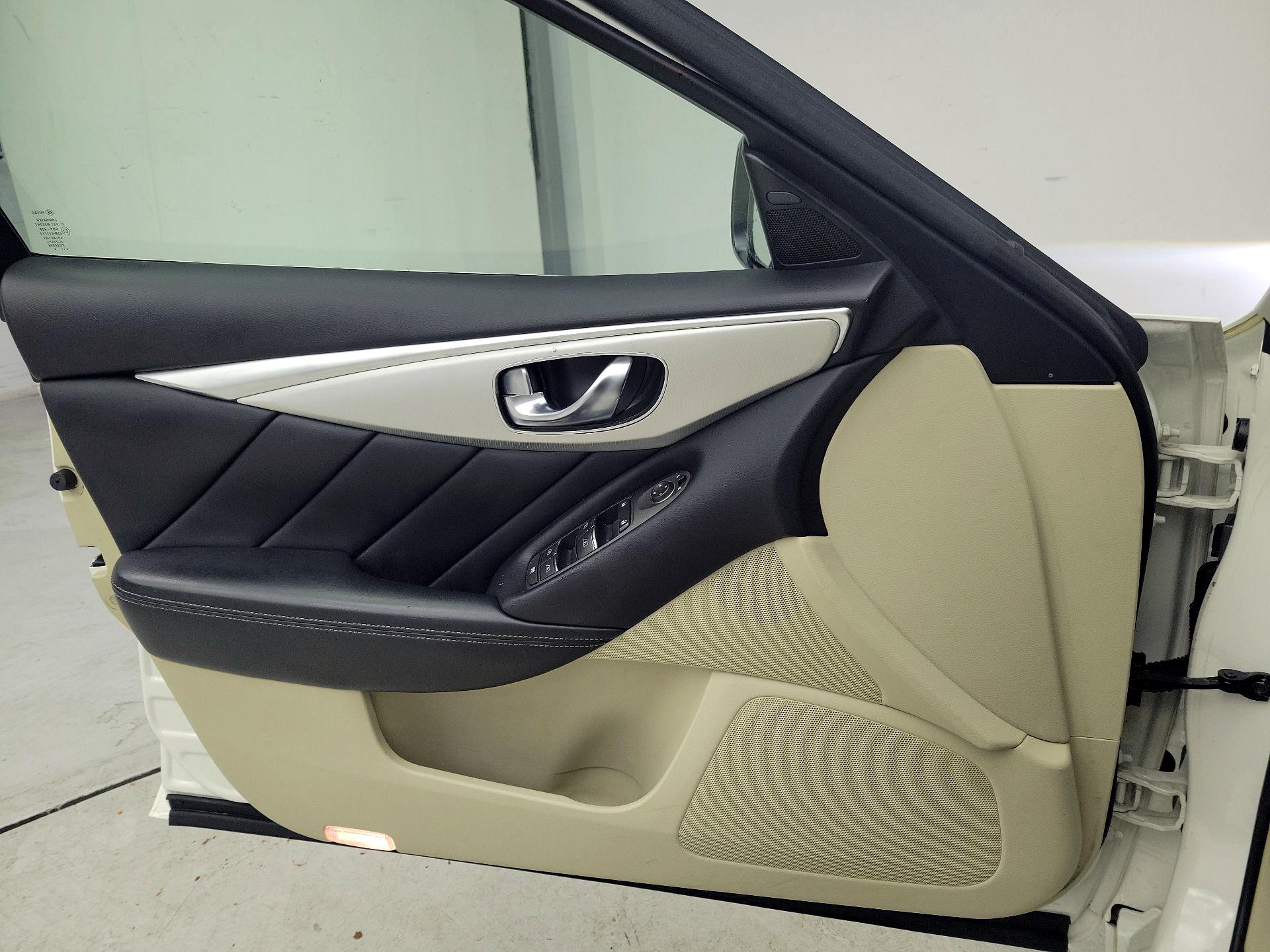 Thumbnail: 2020 INFINITI Q50 - 12
