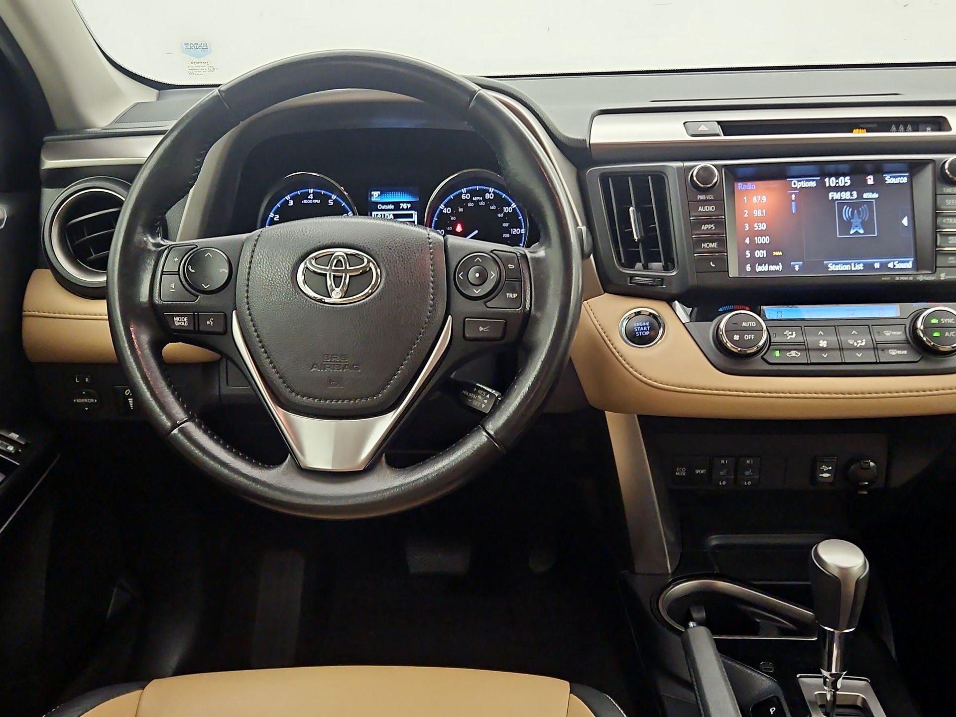 Thumbnail: 2018 Toyota RAV4 - 10
