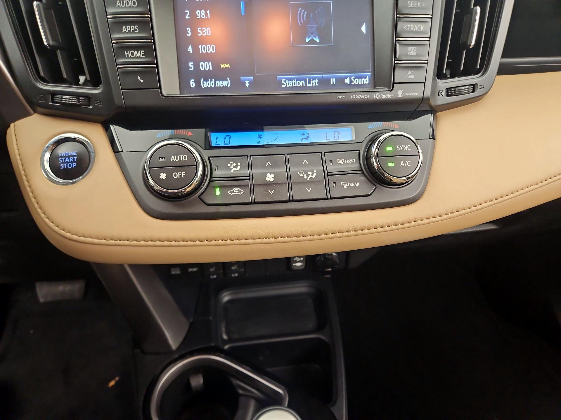 Thumbnail: 2018 Toyota RAV4 - 16