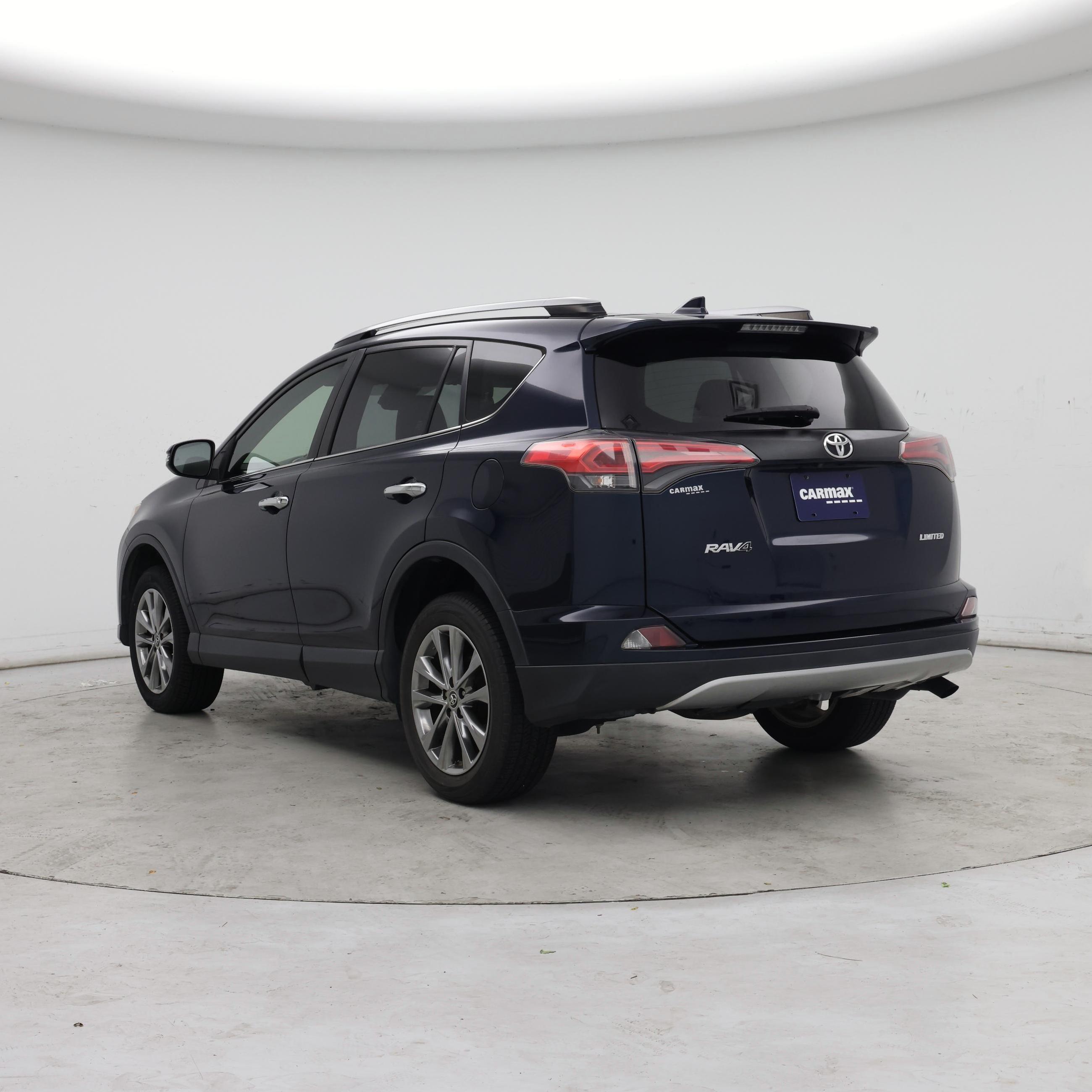 Thumbnail: 2018 Toyota RAV4 - 2
