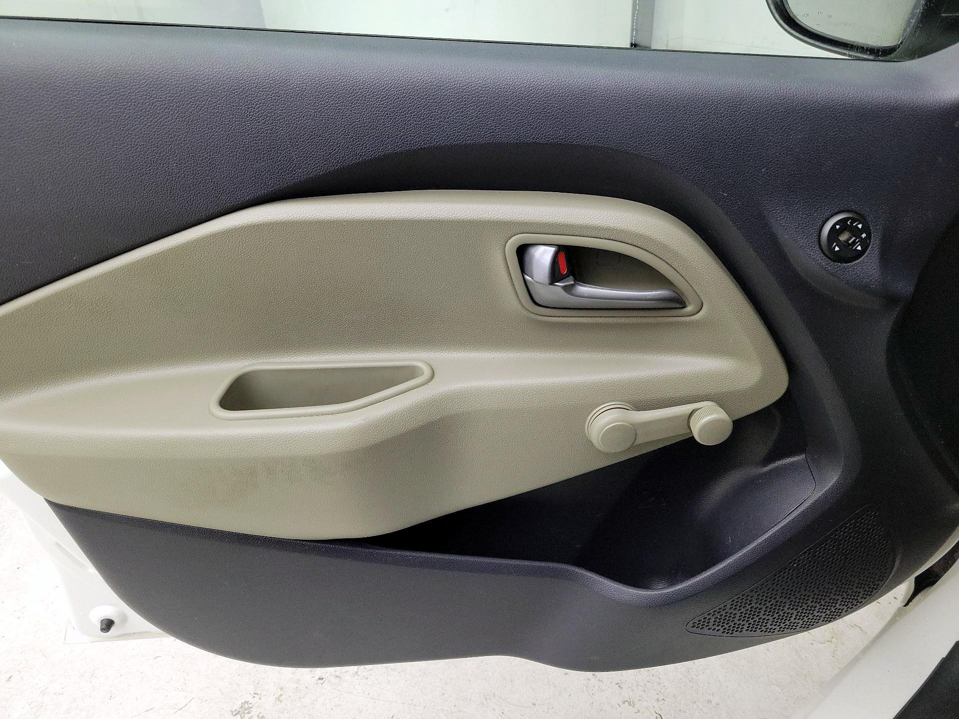 Thumbnail: 2014 Kia Rio - 12