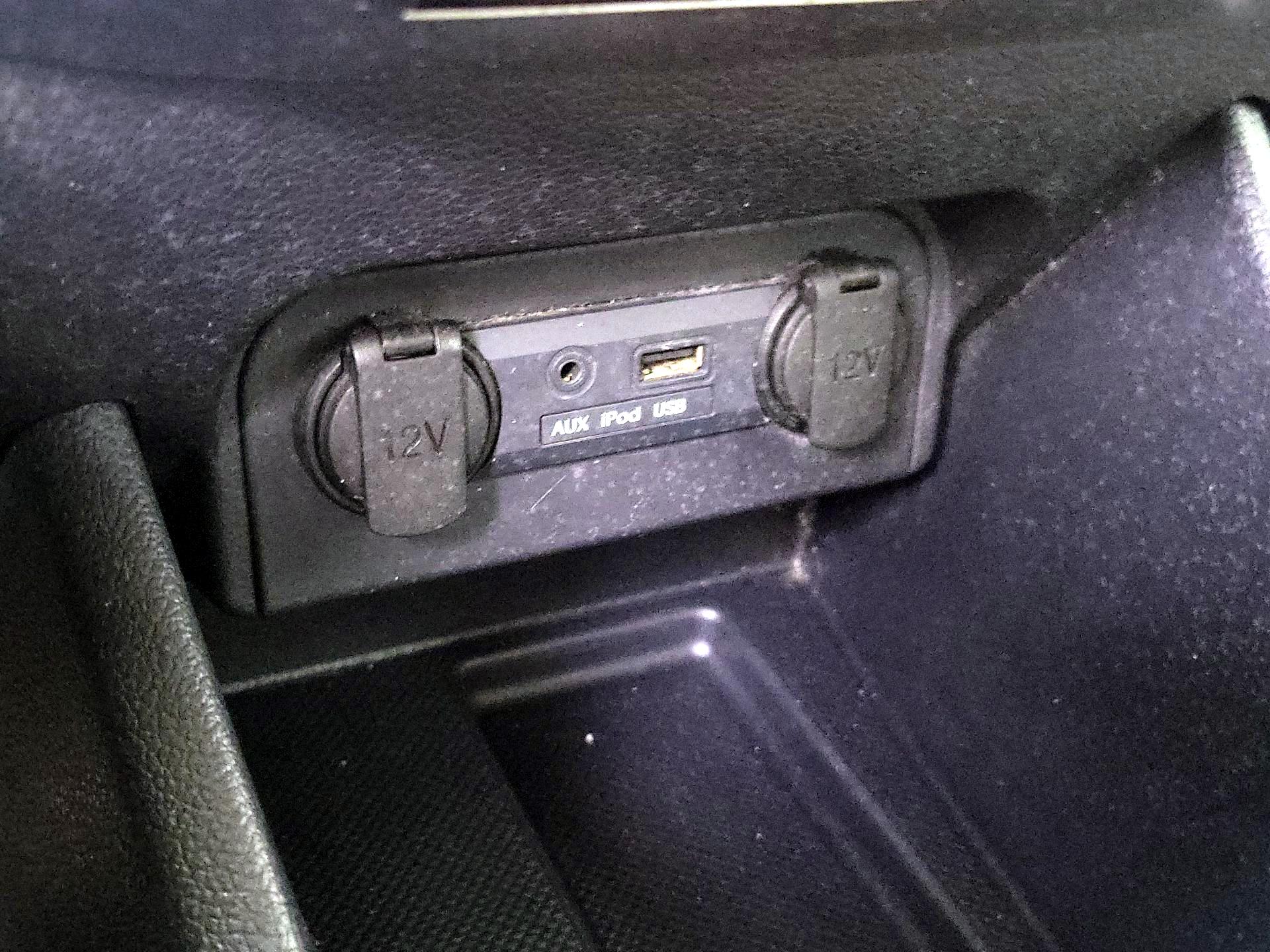 Thumbnail: 2014 Kia Rio - 17