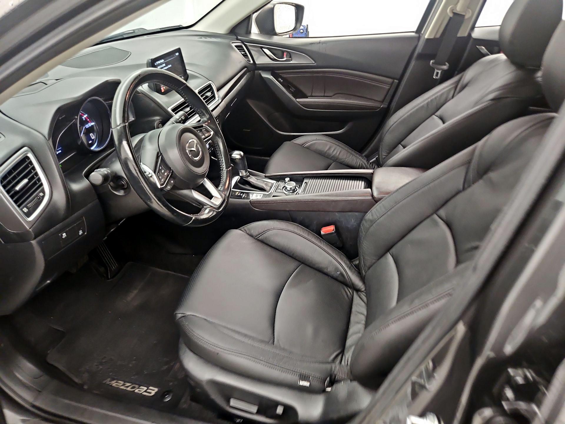 Thumbnail: 2018 Mazda Mazda3 - 11