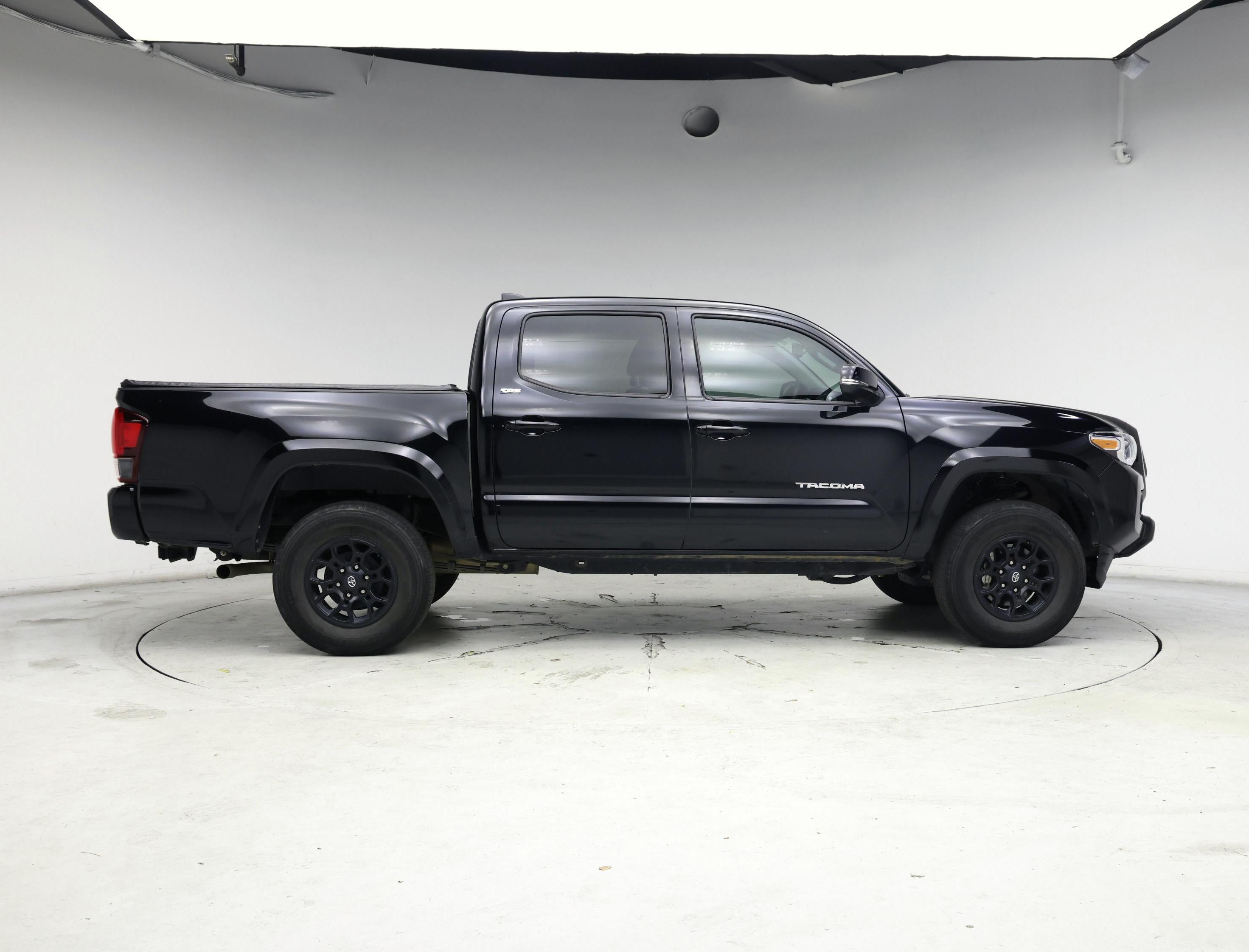 Thumbnail: 2022 Toyota Tacoma - 7