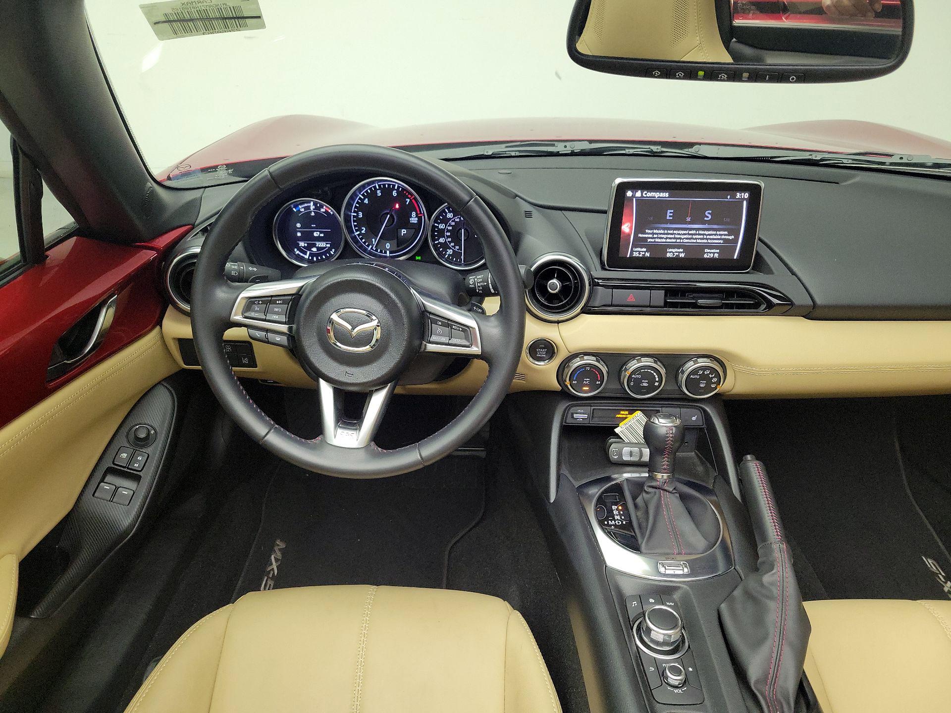 Thumbnail: 2017 Mazda MX-5 Miata - 10