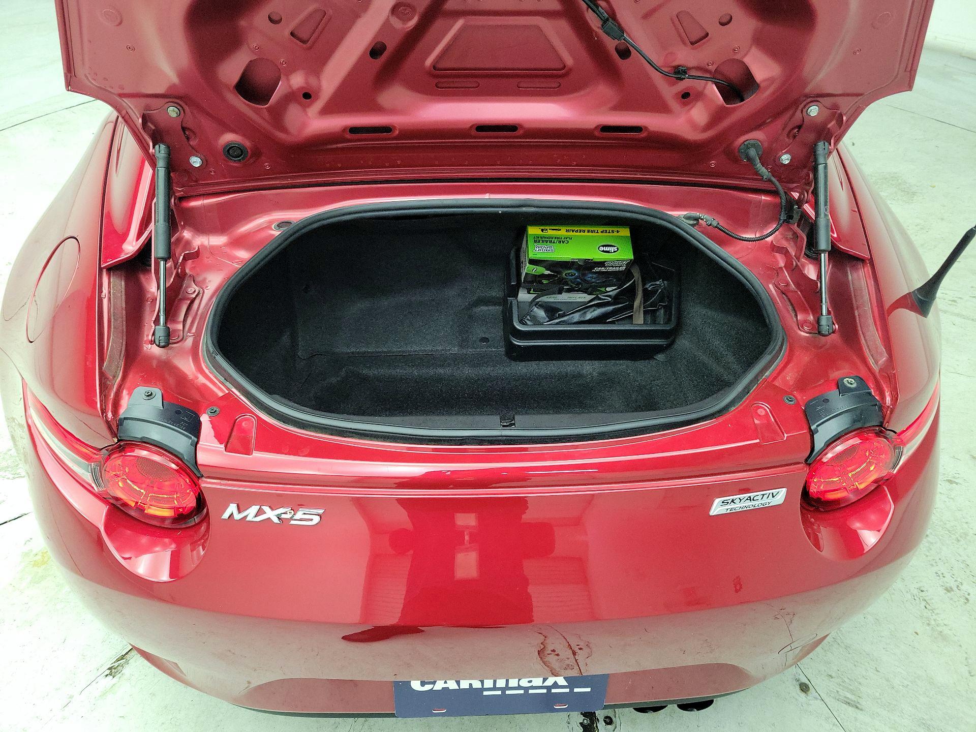 Thumbnail: 2017 Mazda MX-5 Miata - 19