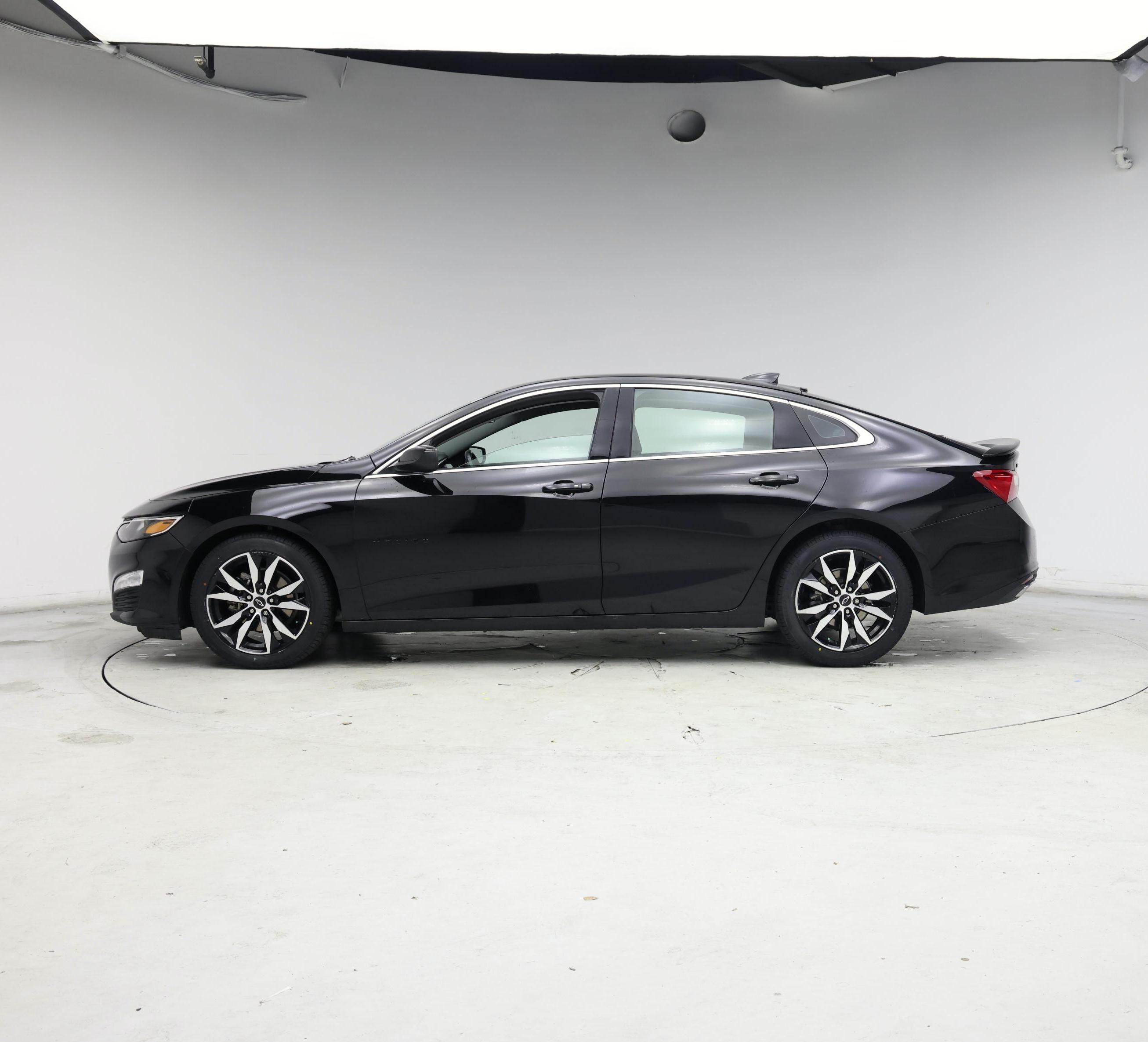 Thumbnail: 2021 Chevrolet Malibu - 3