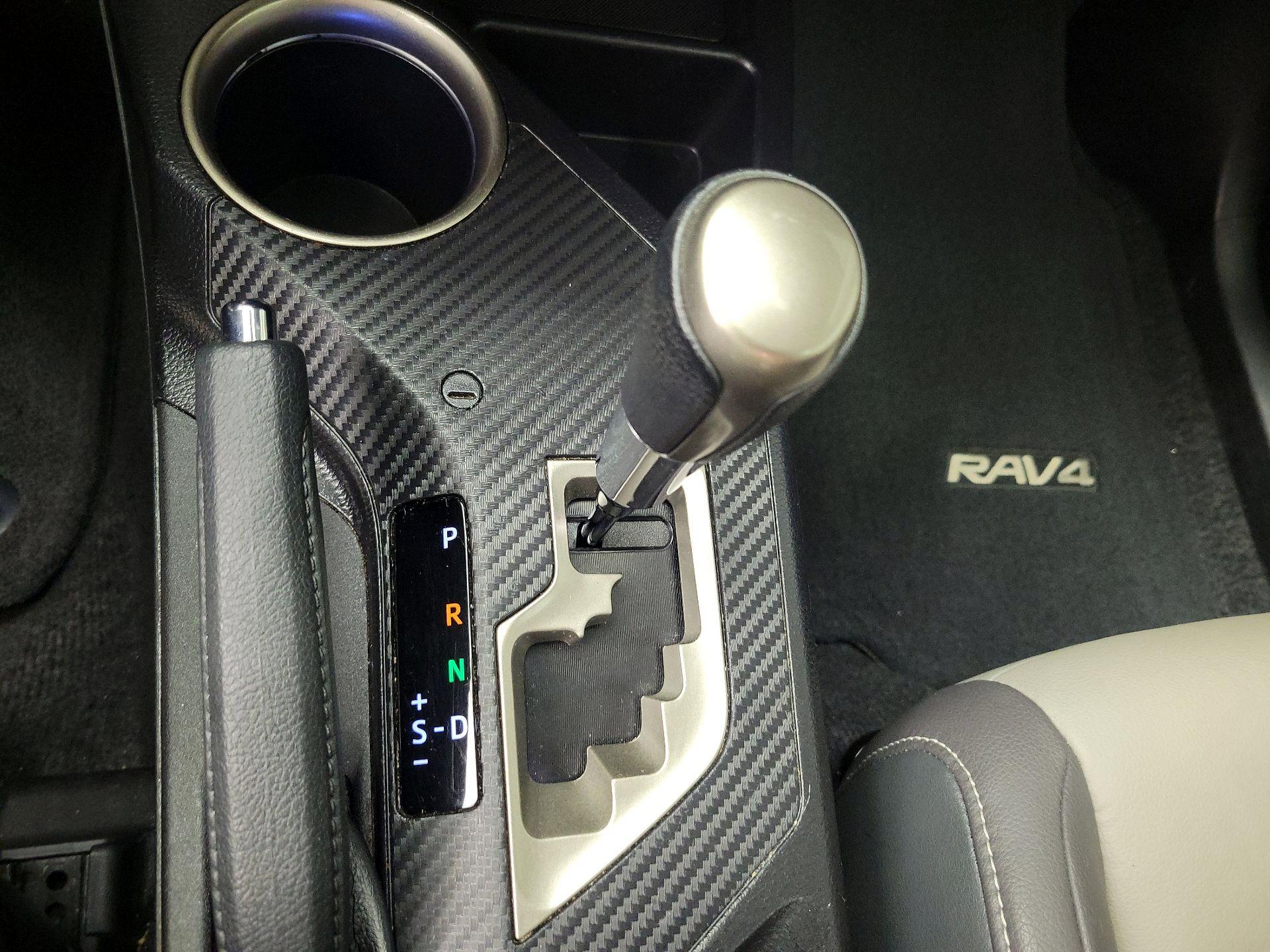 Thumbnail: 2014 Toyota RAV4 - 17