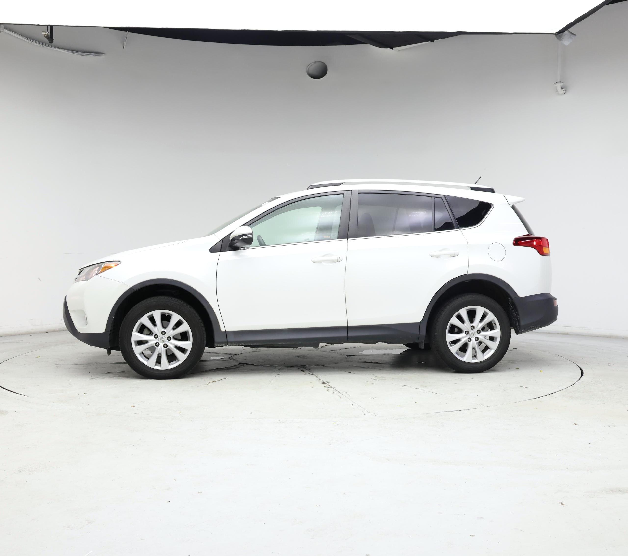 Thumbnail: 2014 Toyota RAV4 - 3