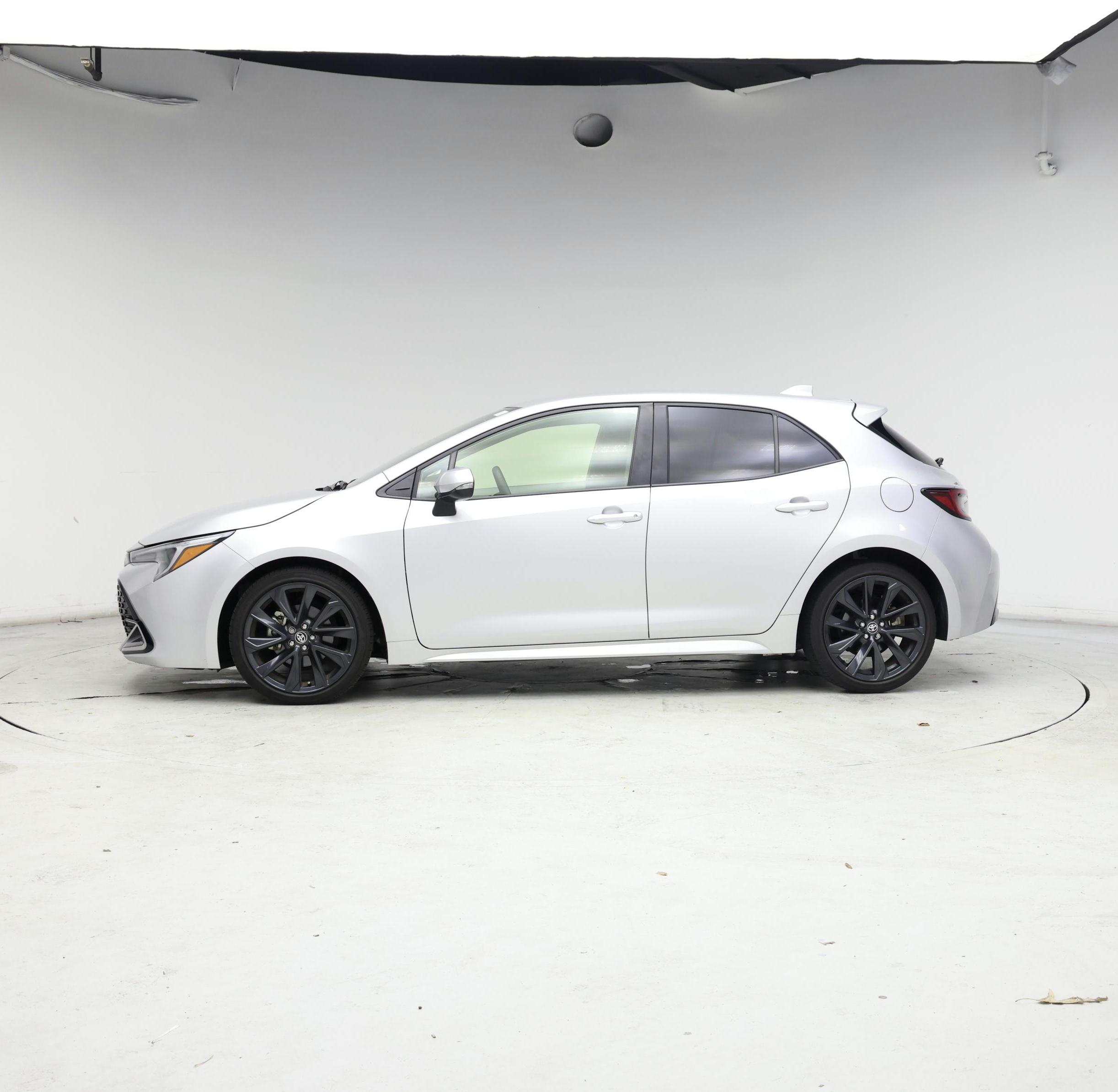 Thumbnail: 2023 Toyota Corolla - 3