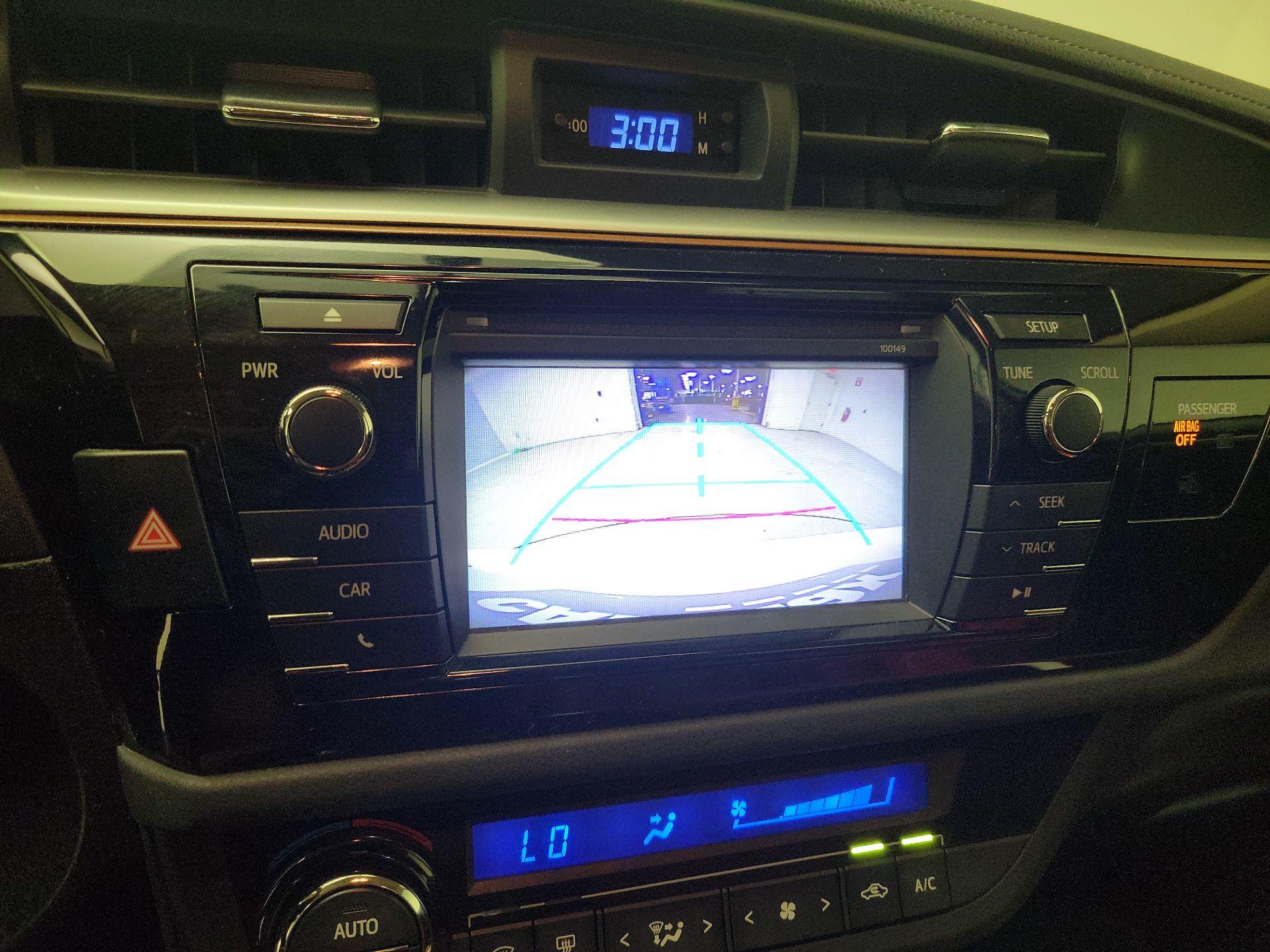 Thumbnail: 2015 Toyota Corolla - 14
