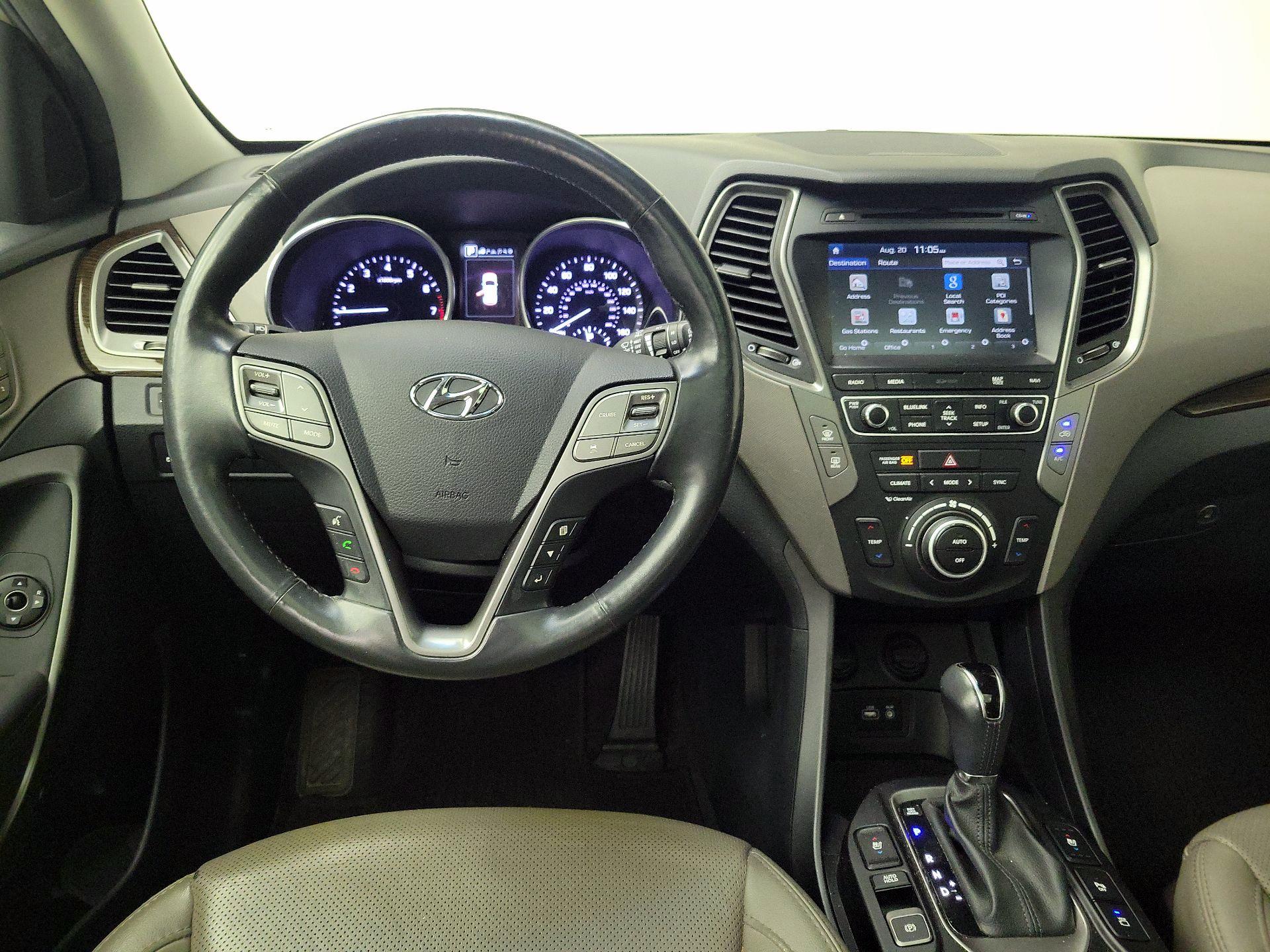 Thumbnail: 2017 Hyundai Santa Fe - 10