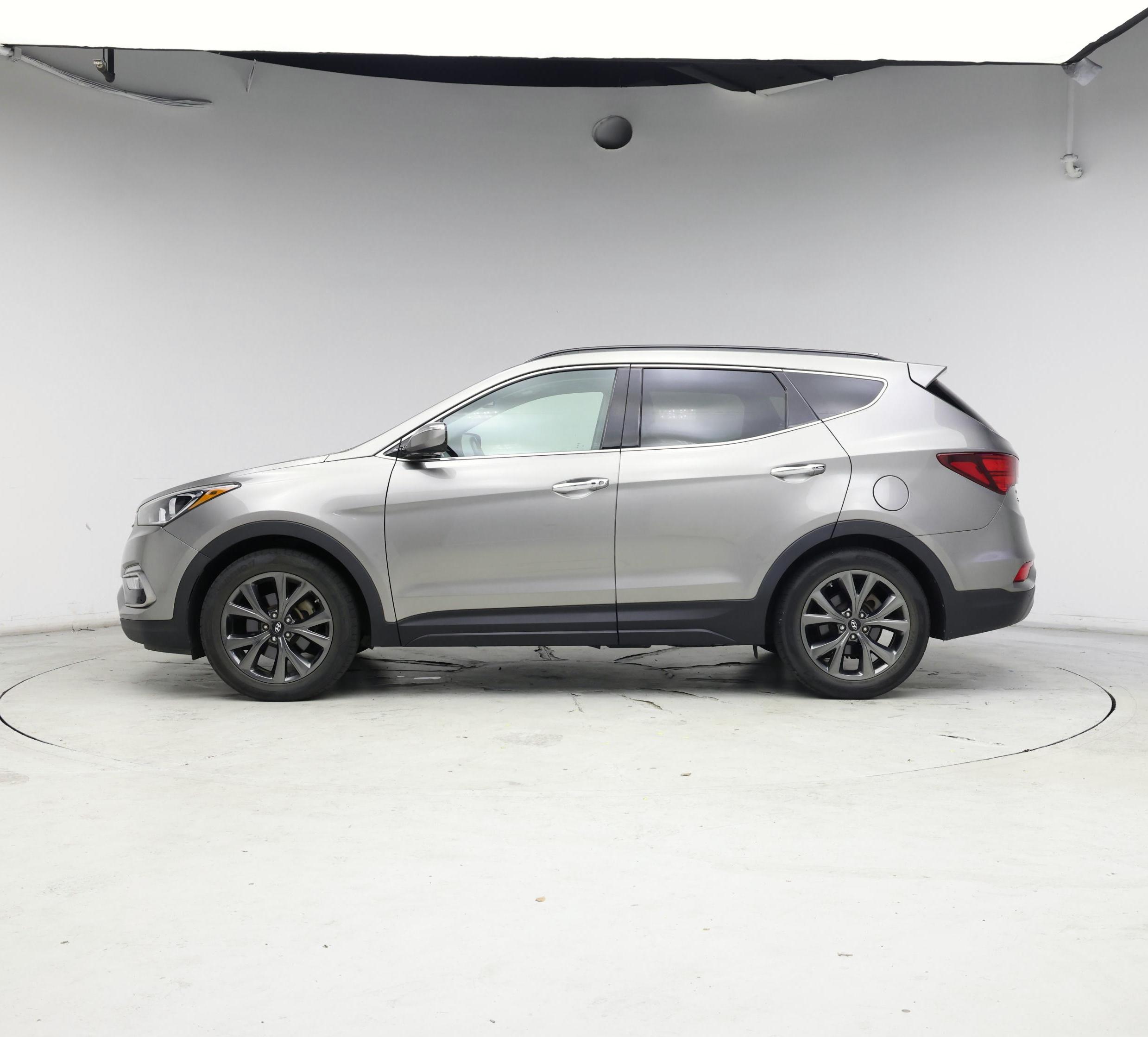 Thumbnail: 2017 Hyundai Santa Fe - 3