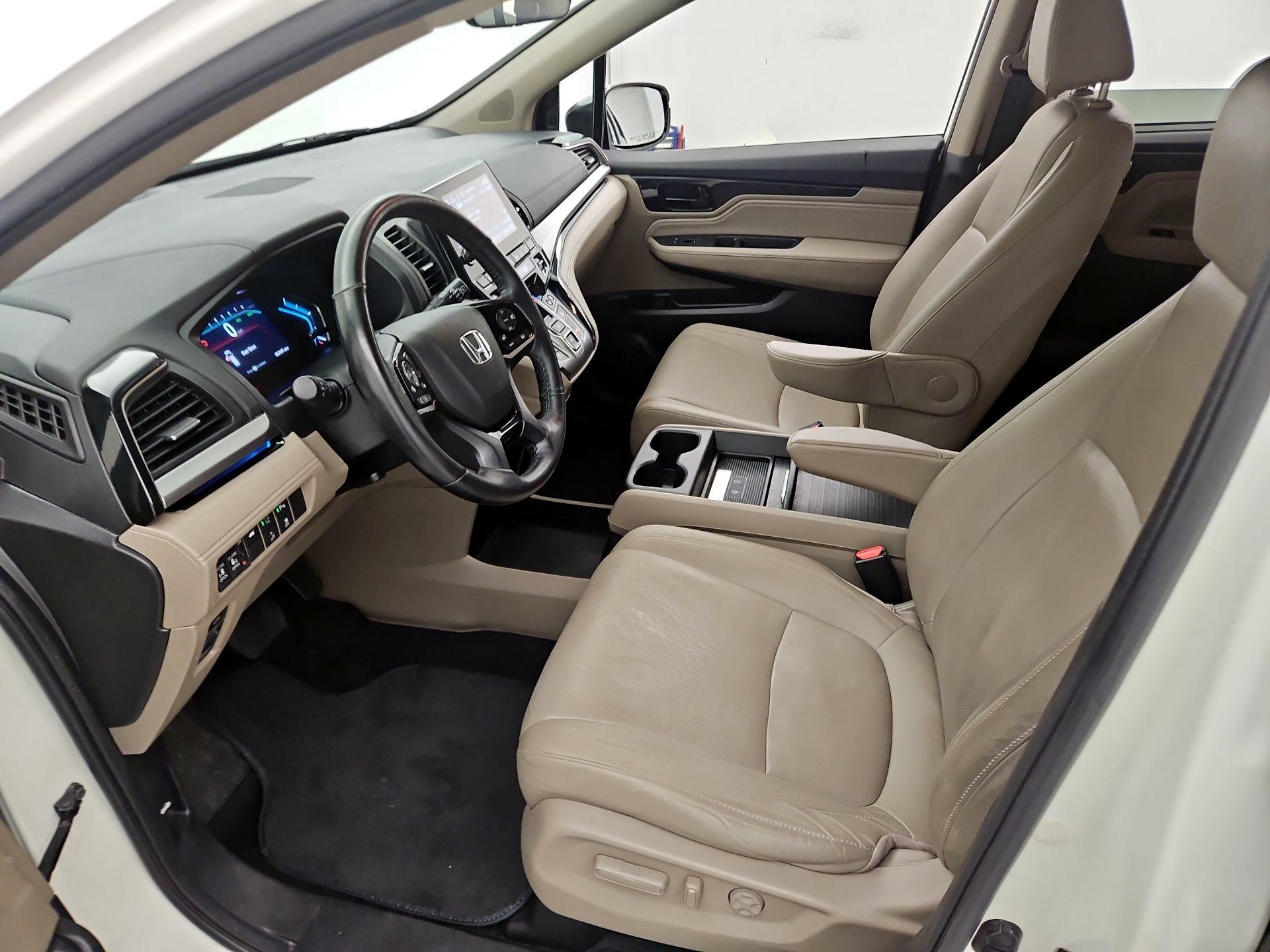 Thumbnail: 2019 Honda Odyssey - 11