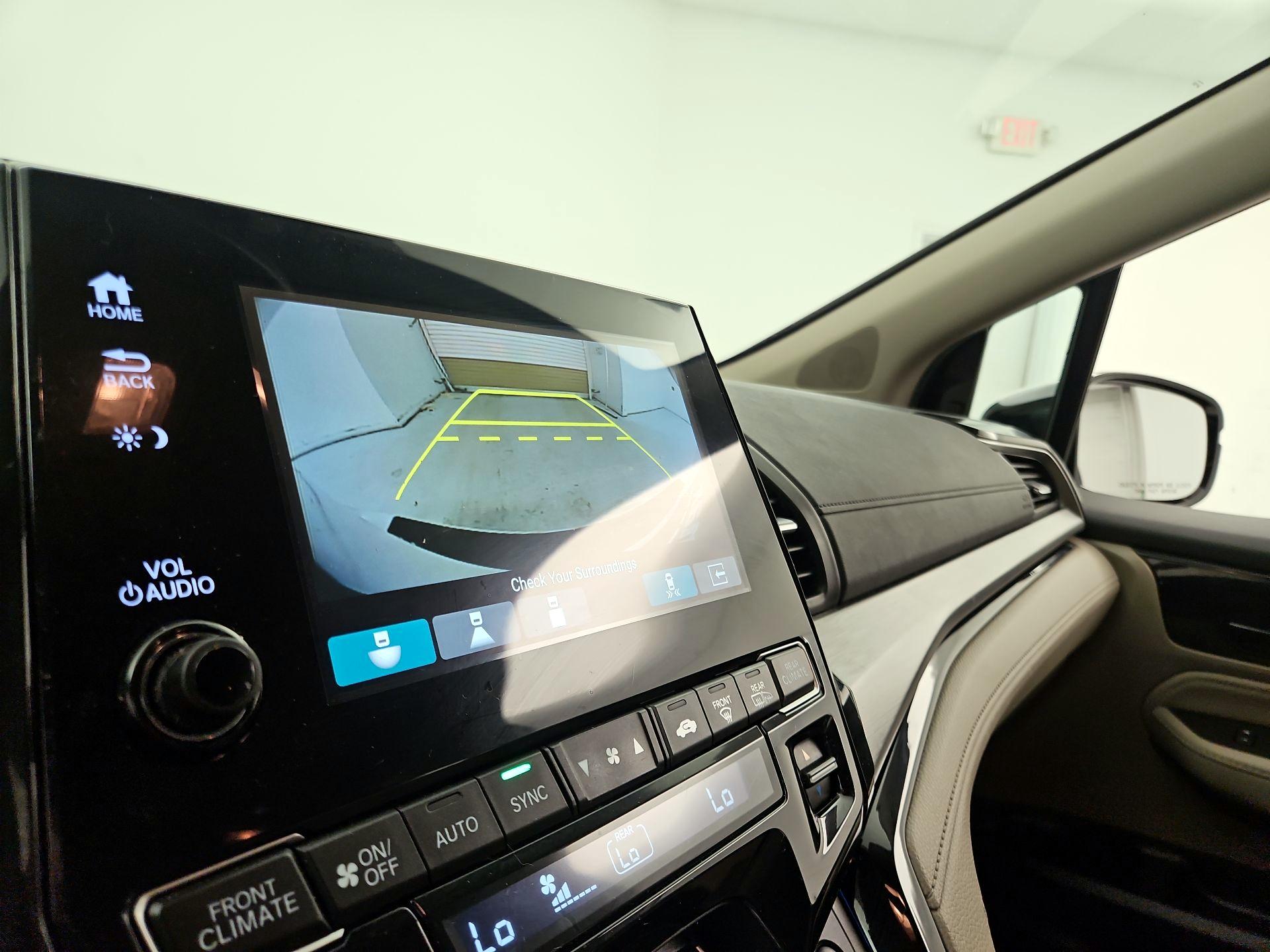 Thumbnail: 2019 Honda Odyssey - 14