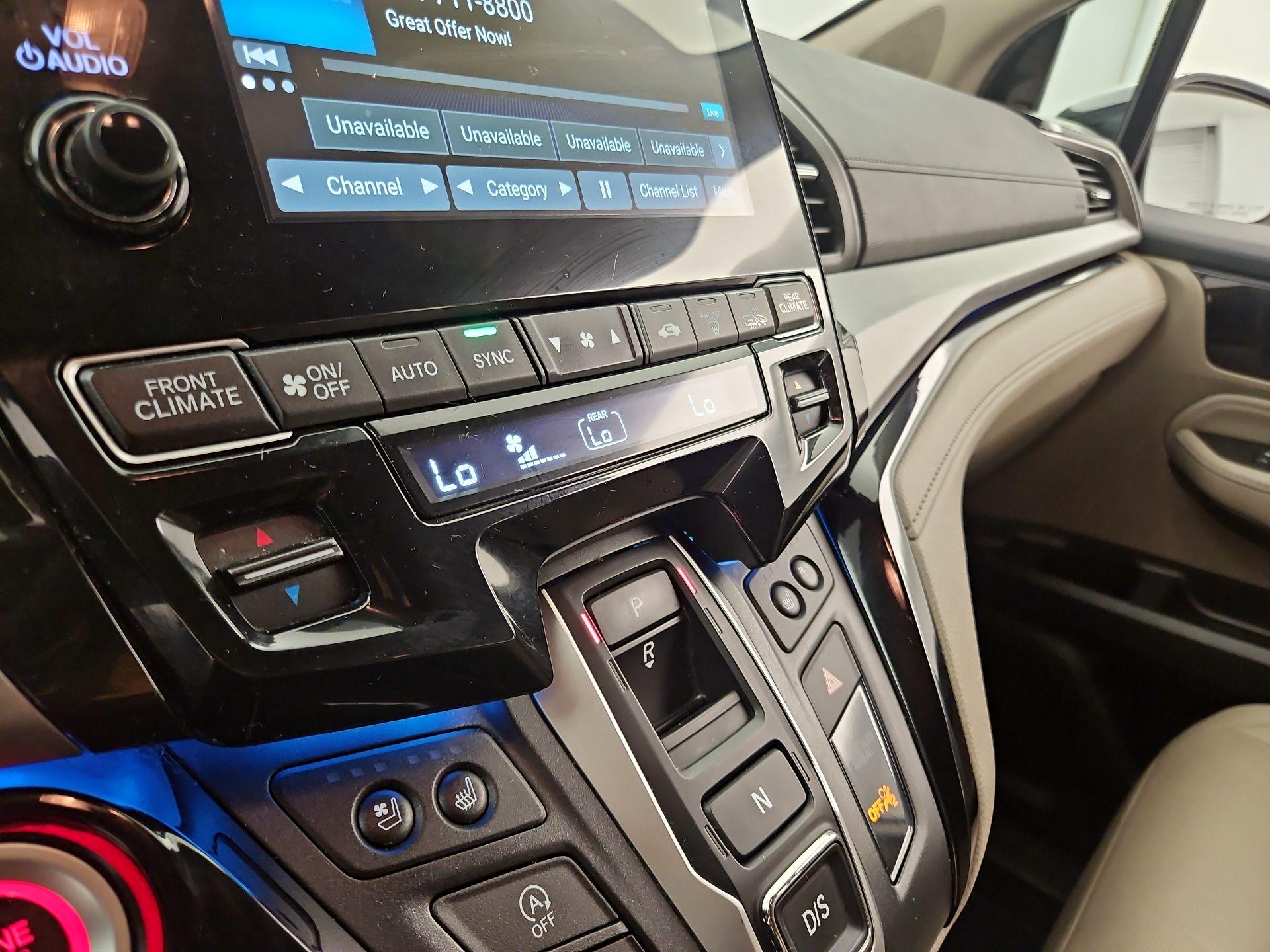 Thumbnail: 2019 Honda Odyssey - 16
