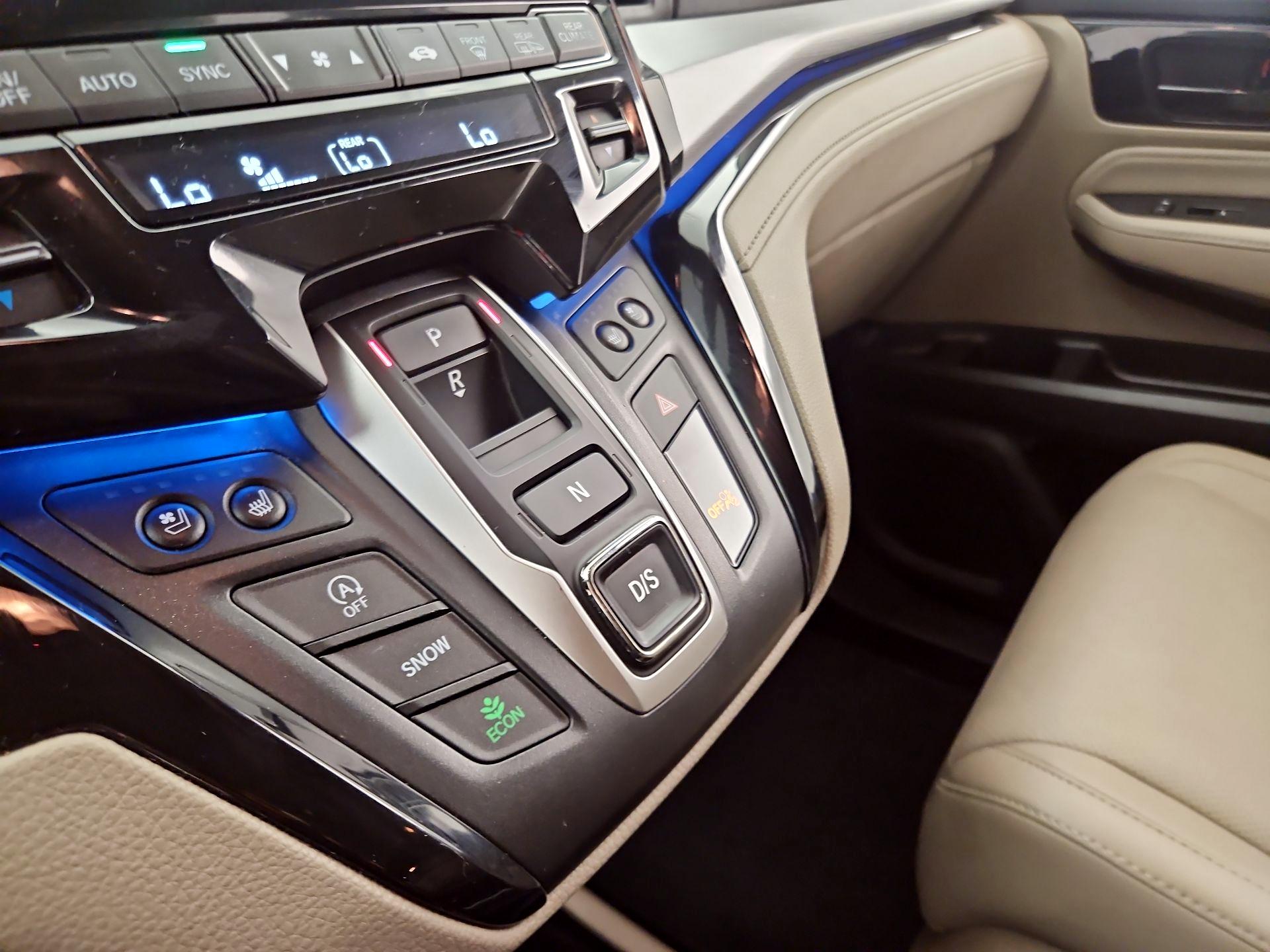 Thumbnail: 2019 Honda Odyssey - 17