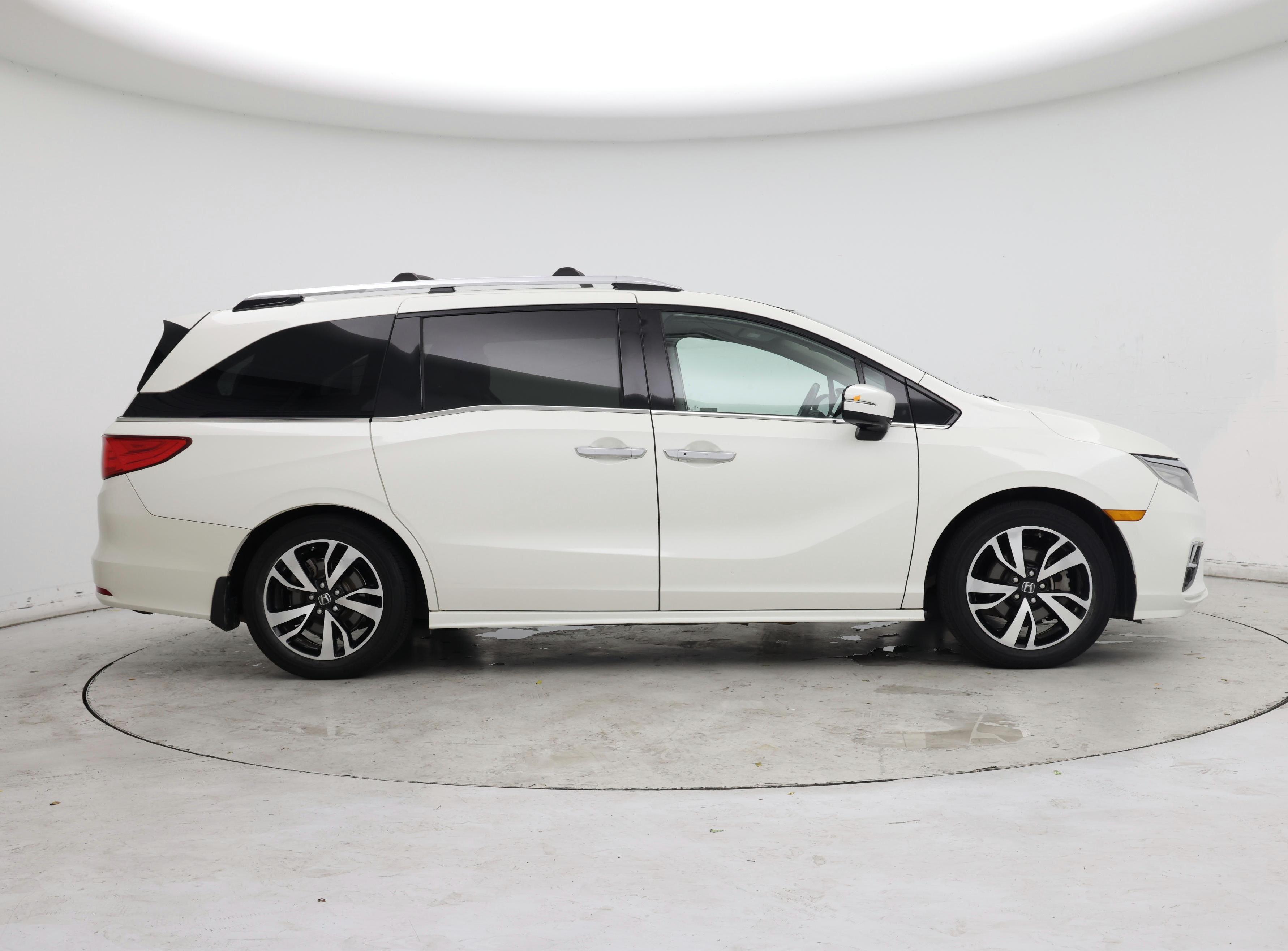 Thumbnail: 2019 Honda Odyssey - 7