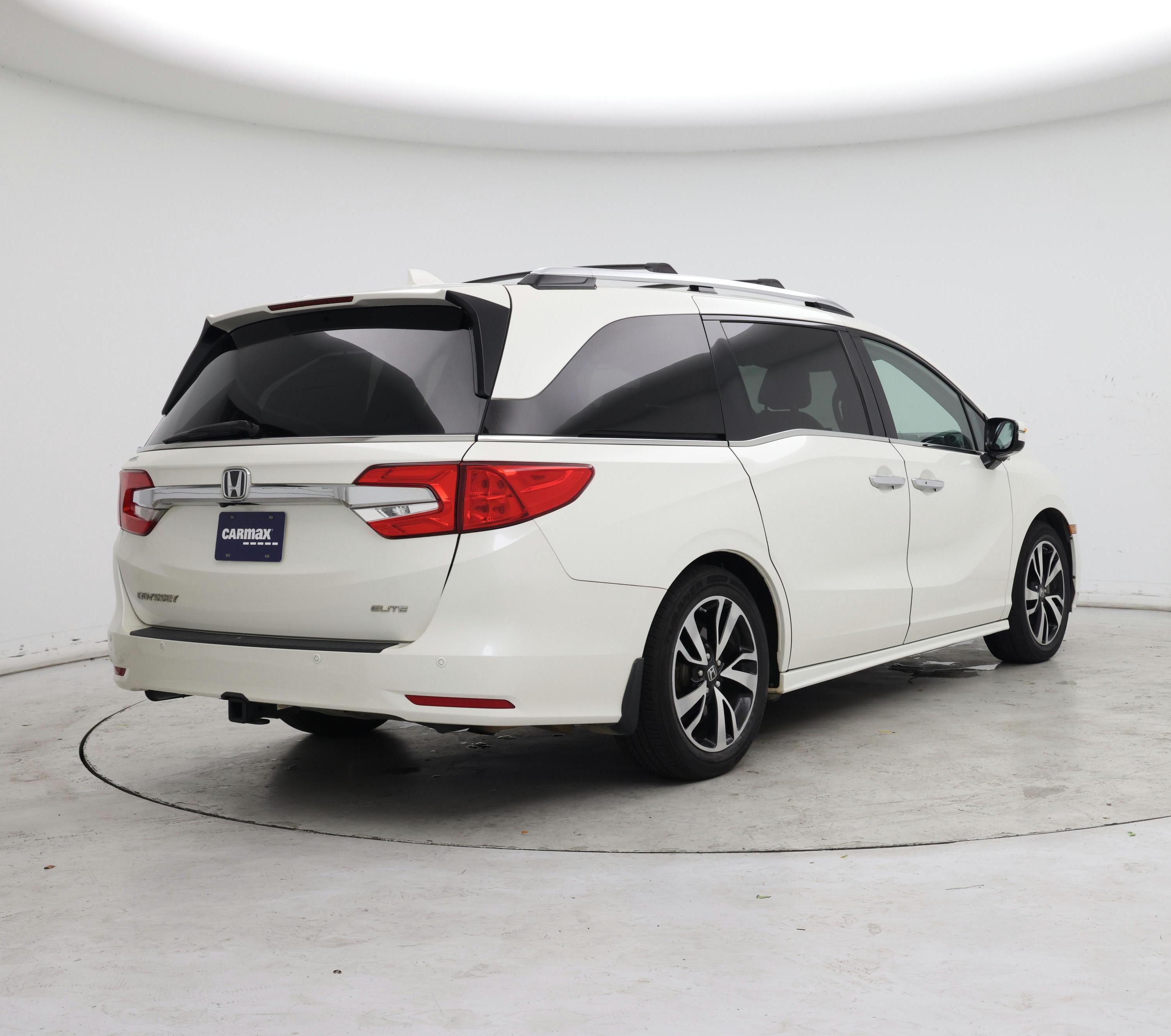 Thumbnail: 2019 Honda Odyssey - 8