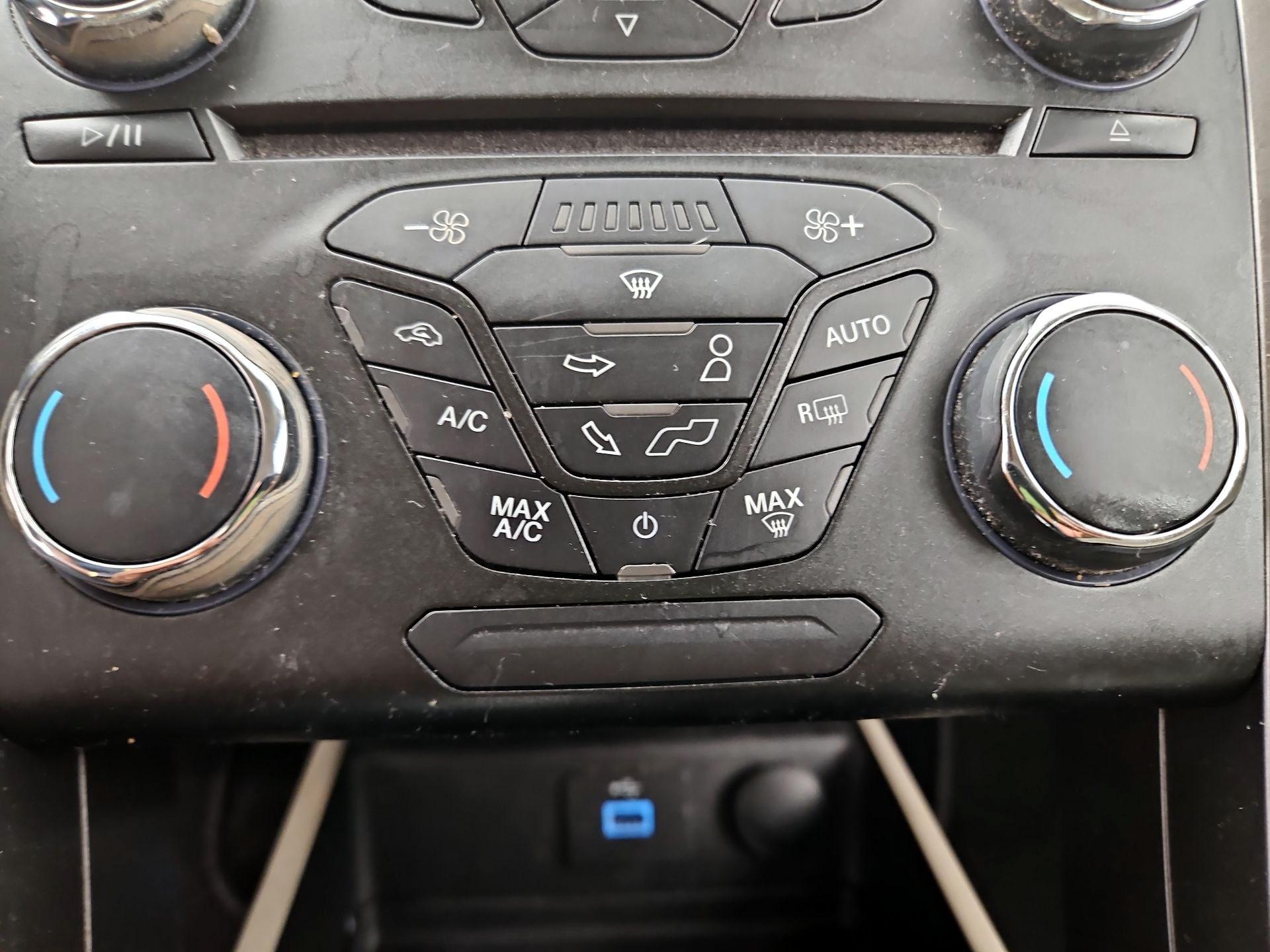 Thumbnail: 2018 Ford Fusion - 16
