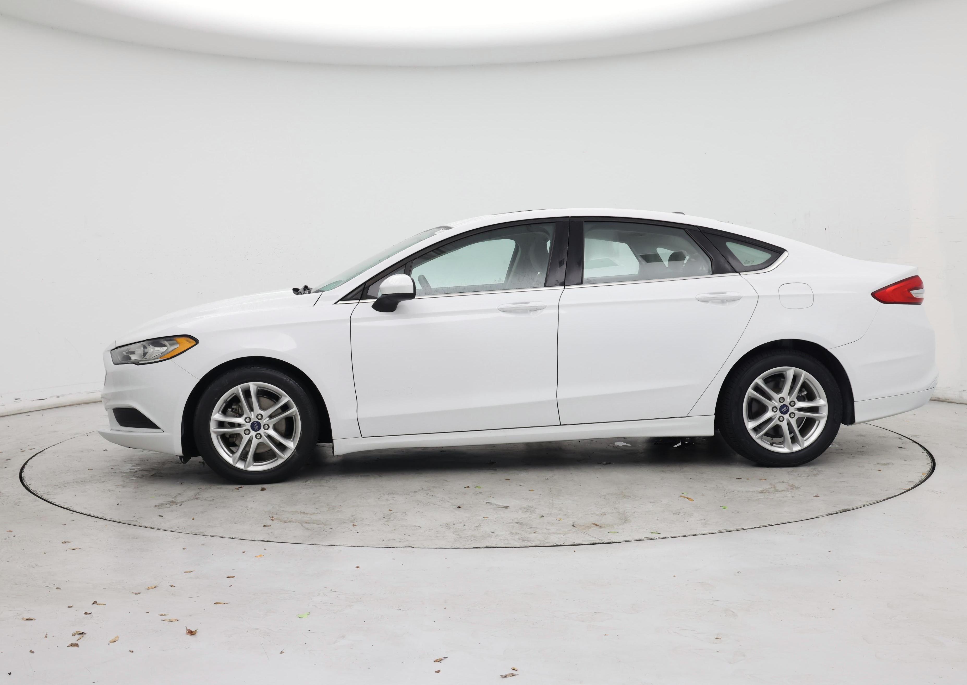 Thumbnail: 2018 Ford Fusion - 3