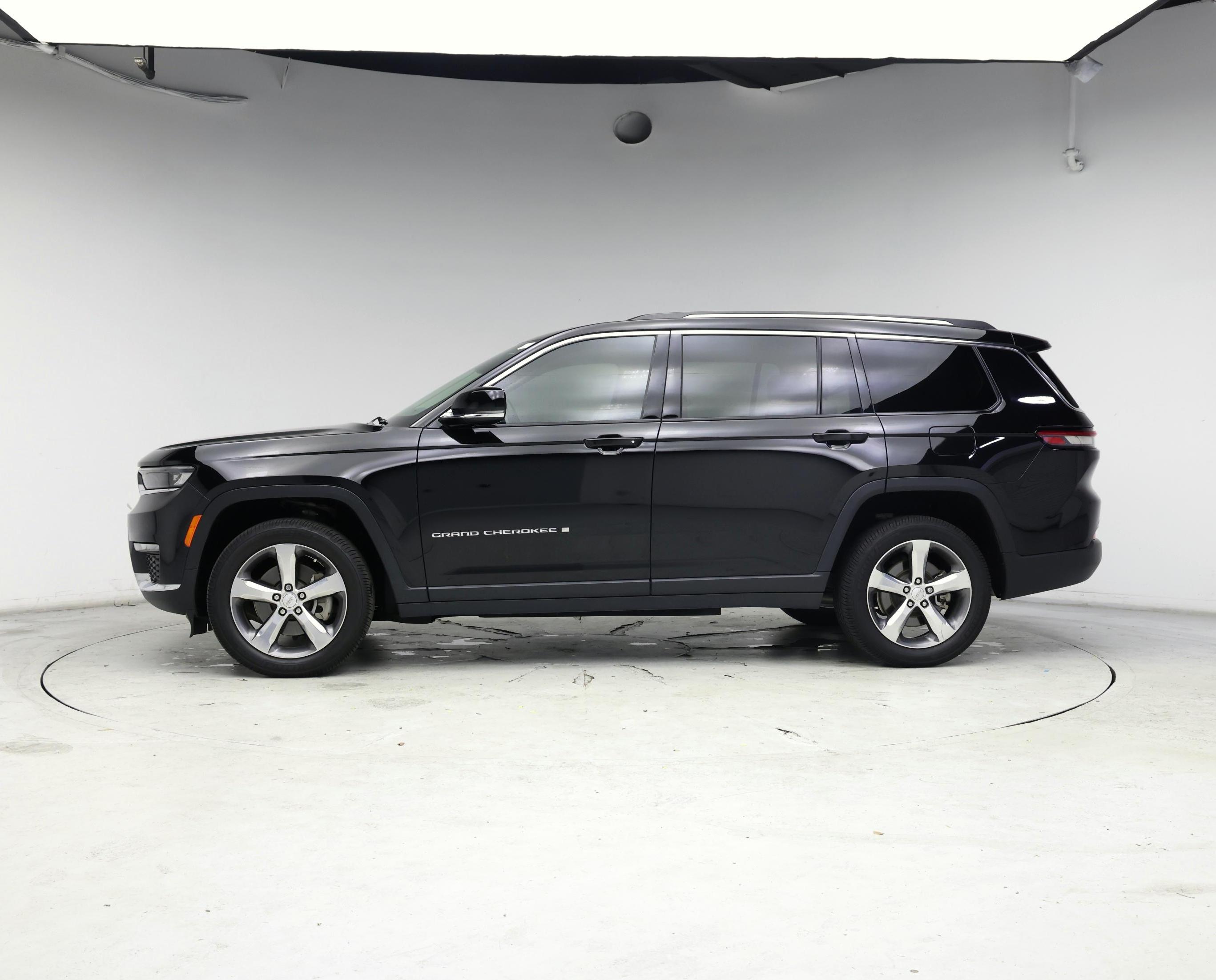 Thumbnail: 2022 Jeep Grand Cherokee L - 3