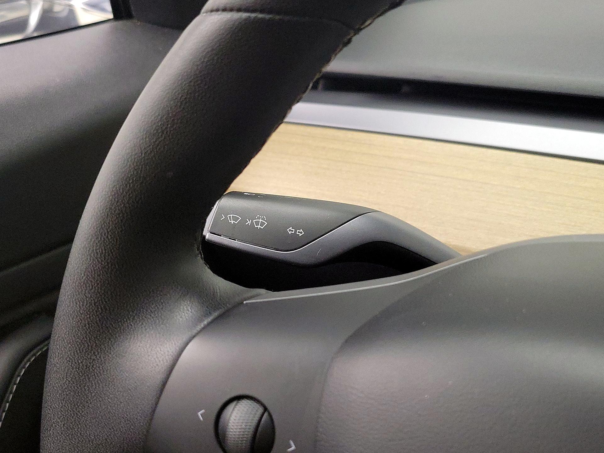 Thumbnail: 2020 Tesla Model 3 - 13