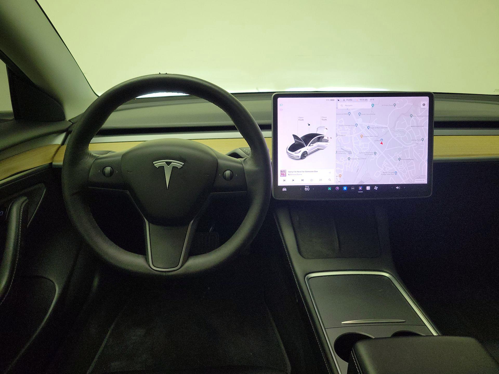 Thumbnail: 2021 Tesla Model 3 - 10