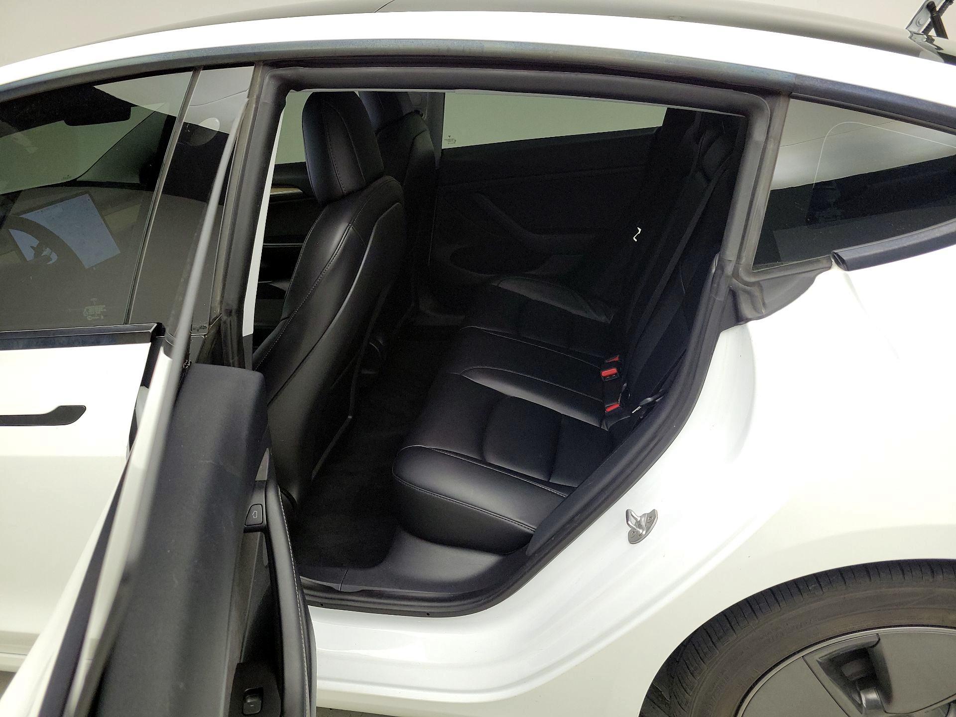 Thumbnail: 2021 Tesla Model 3 - 19