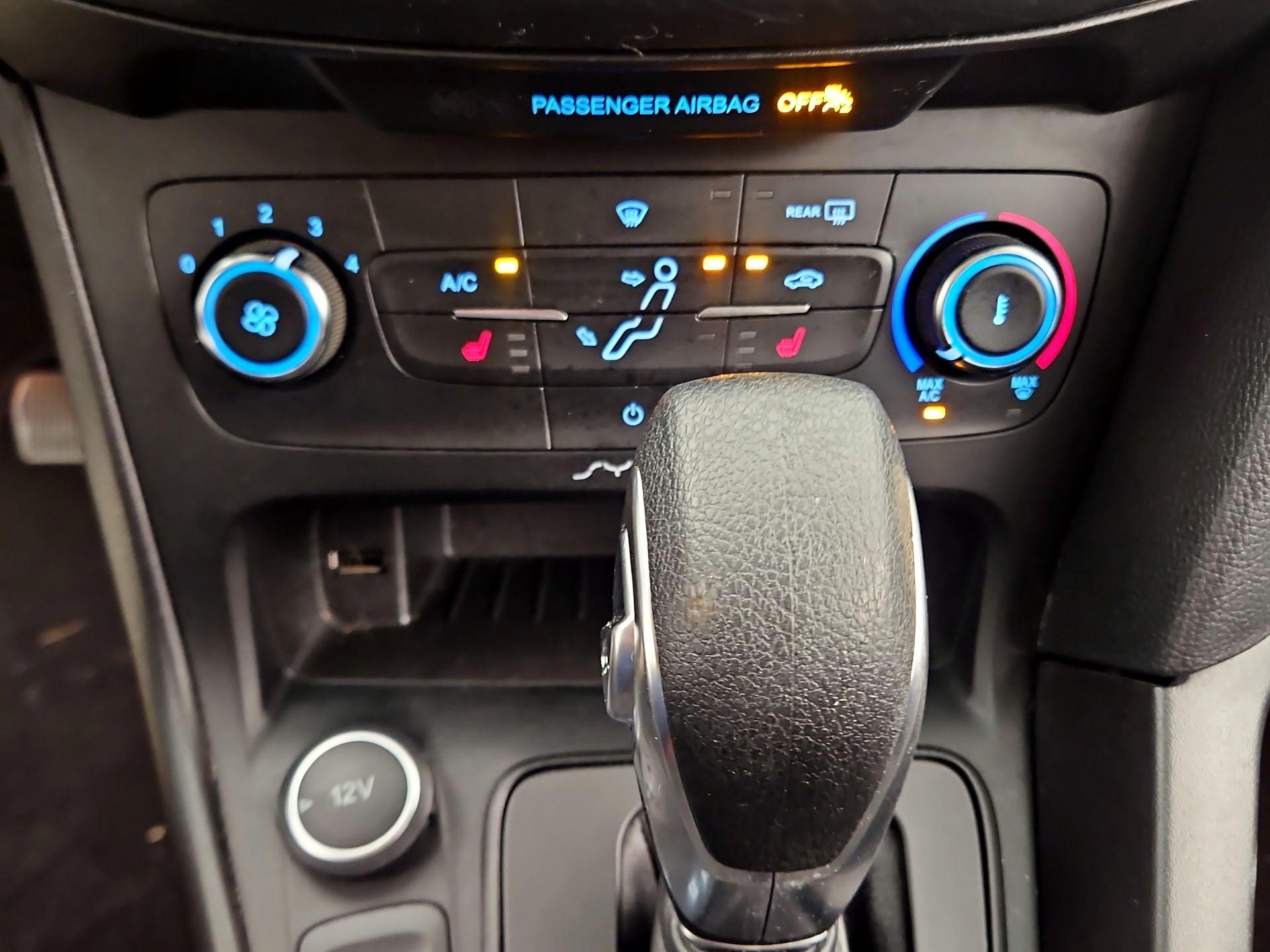Thumbnail: 2017 Ford Focus - 16