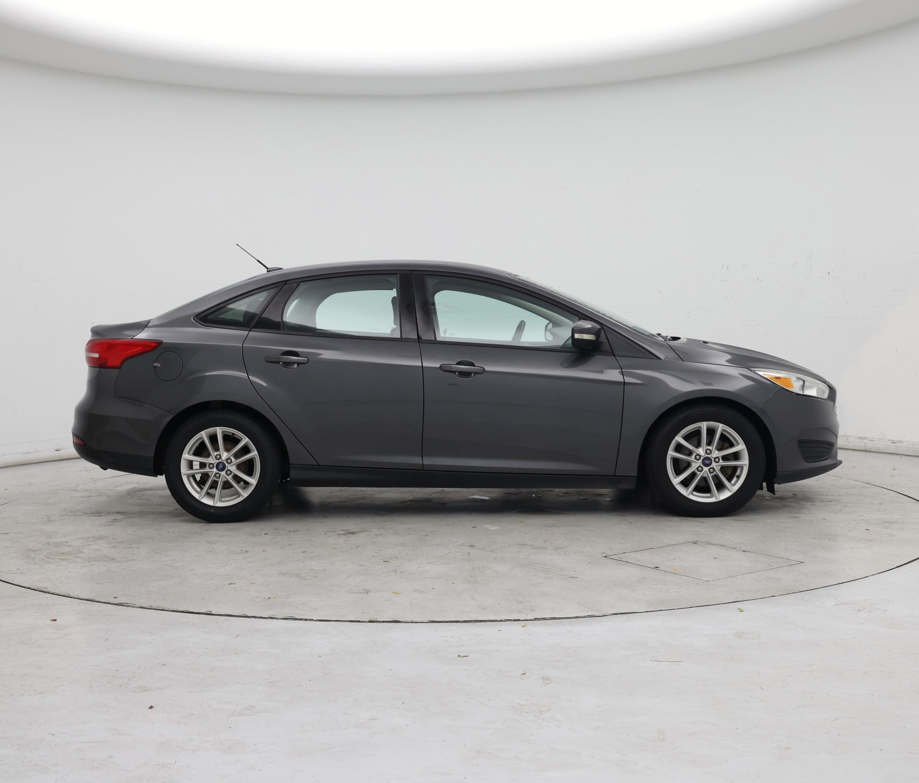 Thumbnail: 2017 Ford Focus - 7