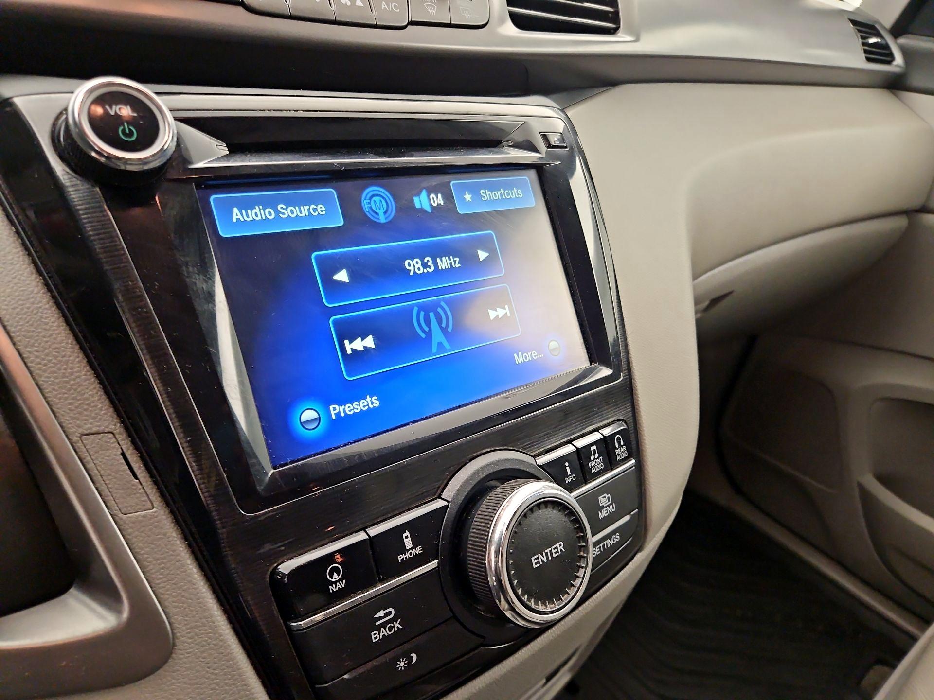 Thumbnail: 2014 Honda Odyssey - 16