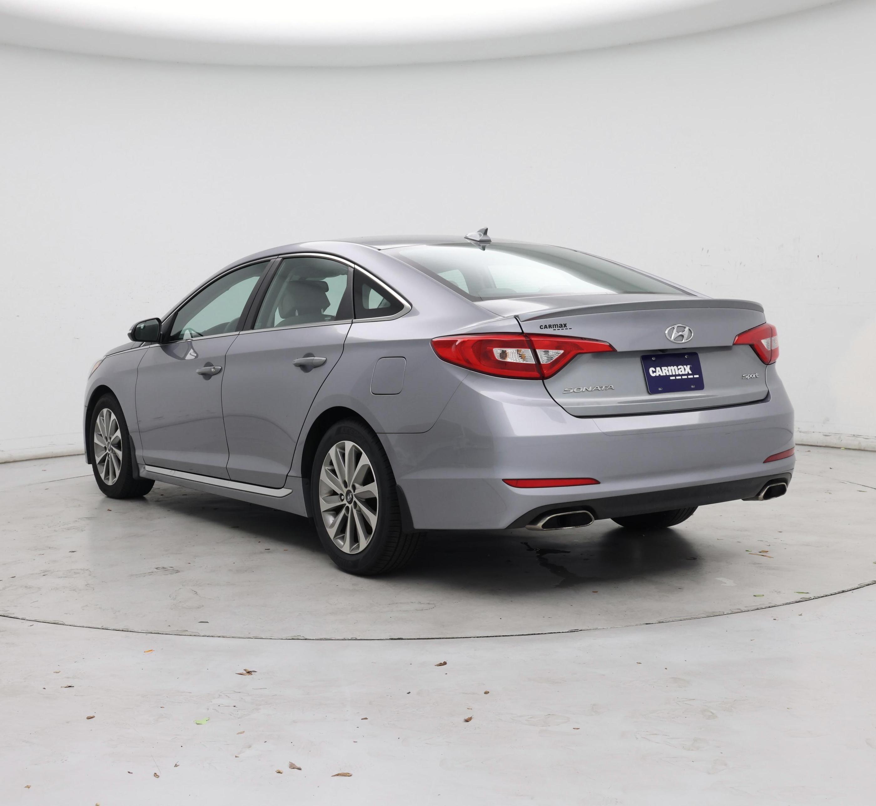 Thumbnail: 2016 Hyundai Sonata - 2