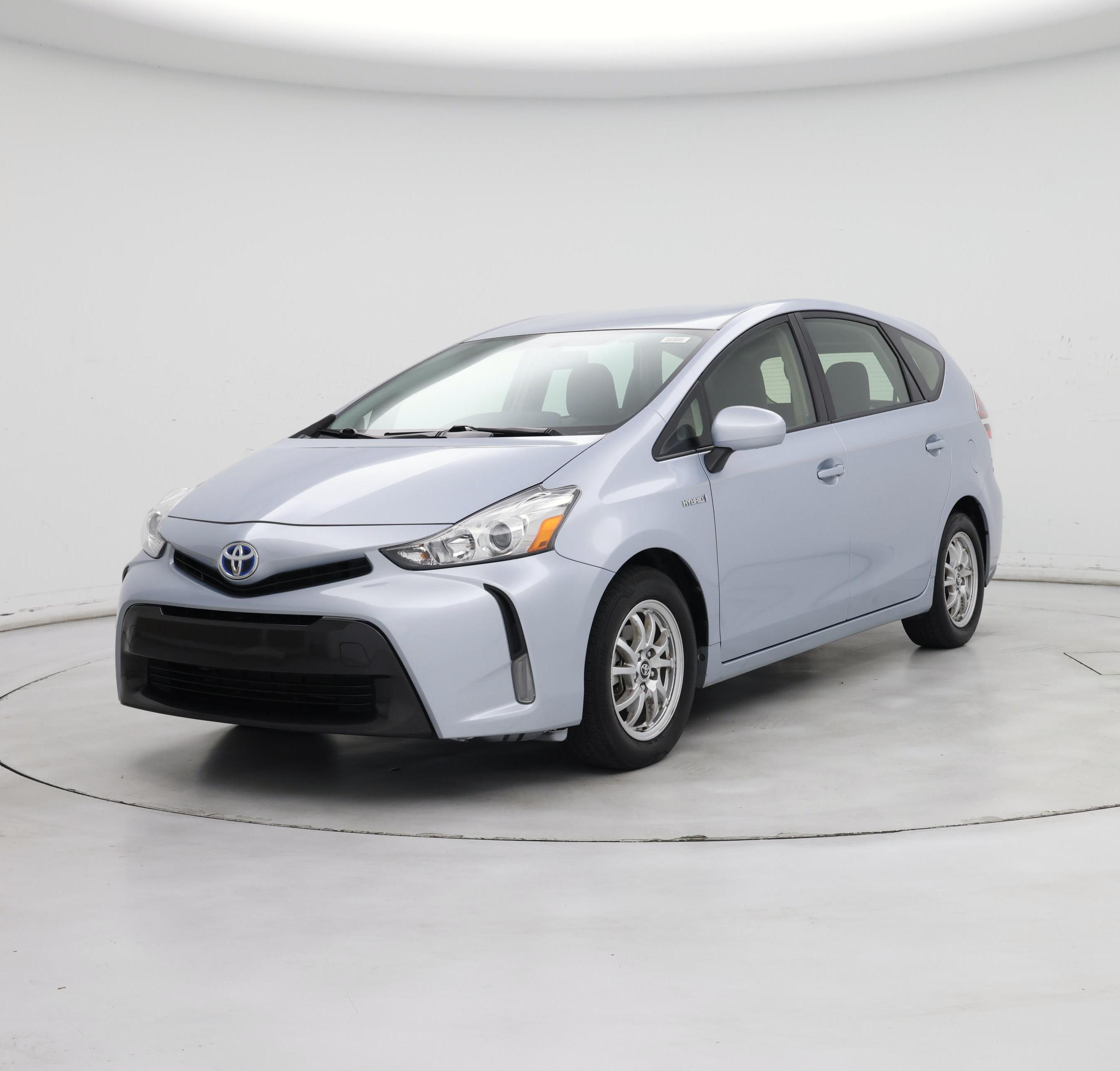 Thumbnail: 2016 Toyota Prius v - 4
