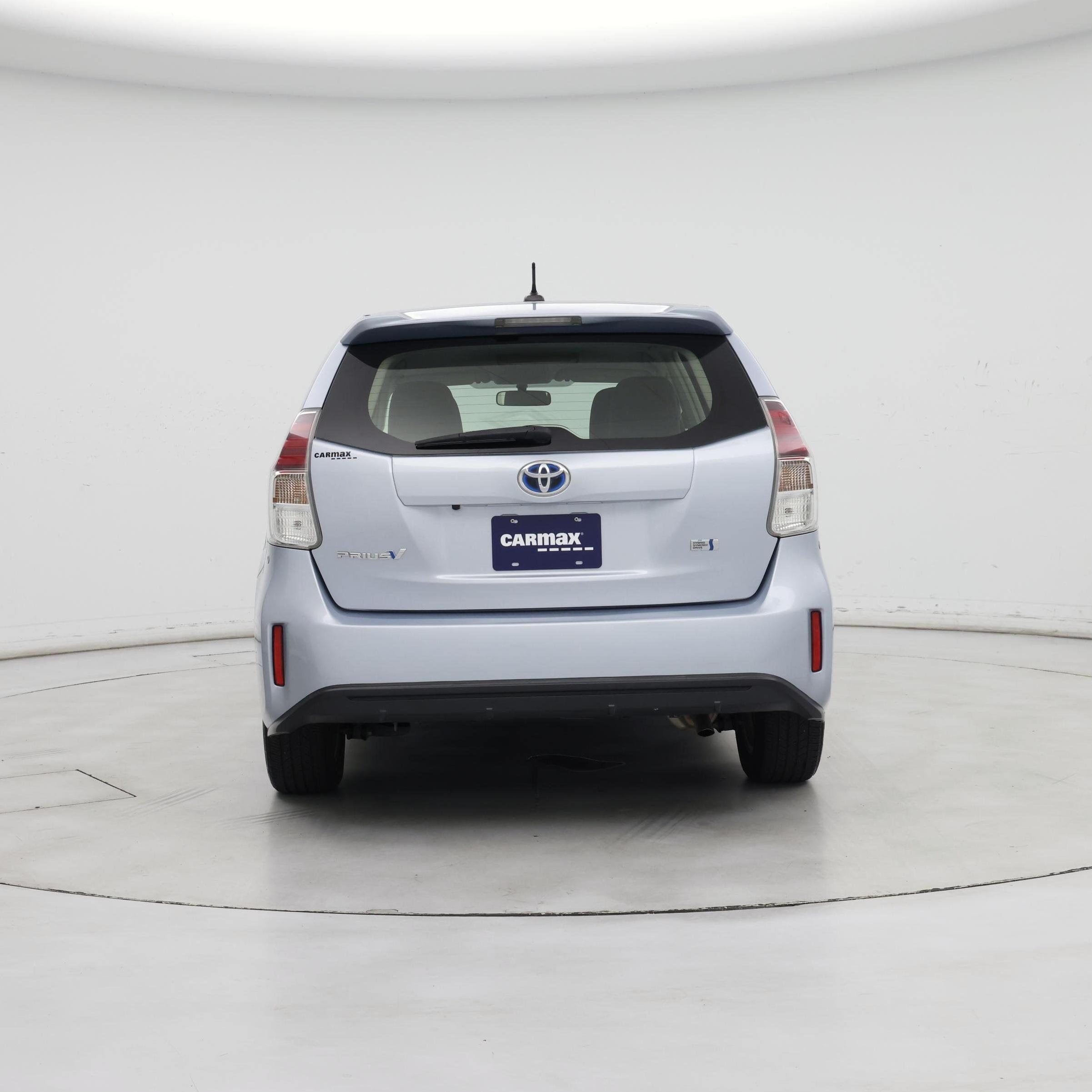 Thumbnail: 2016 Toyota Prius v - 6