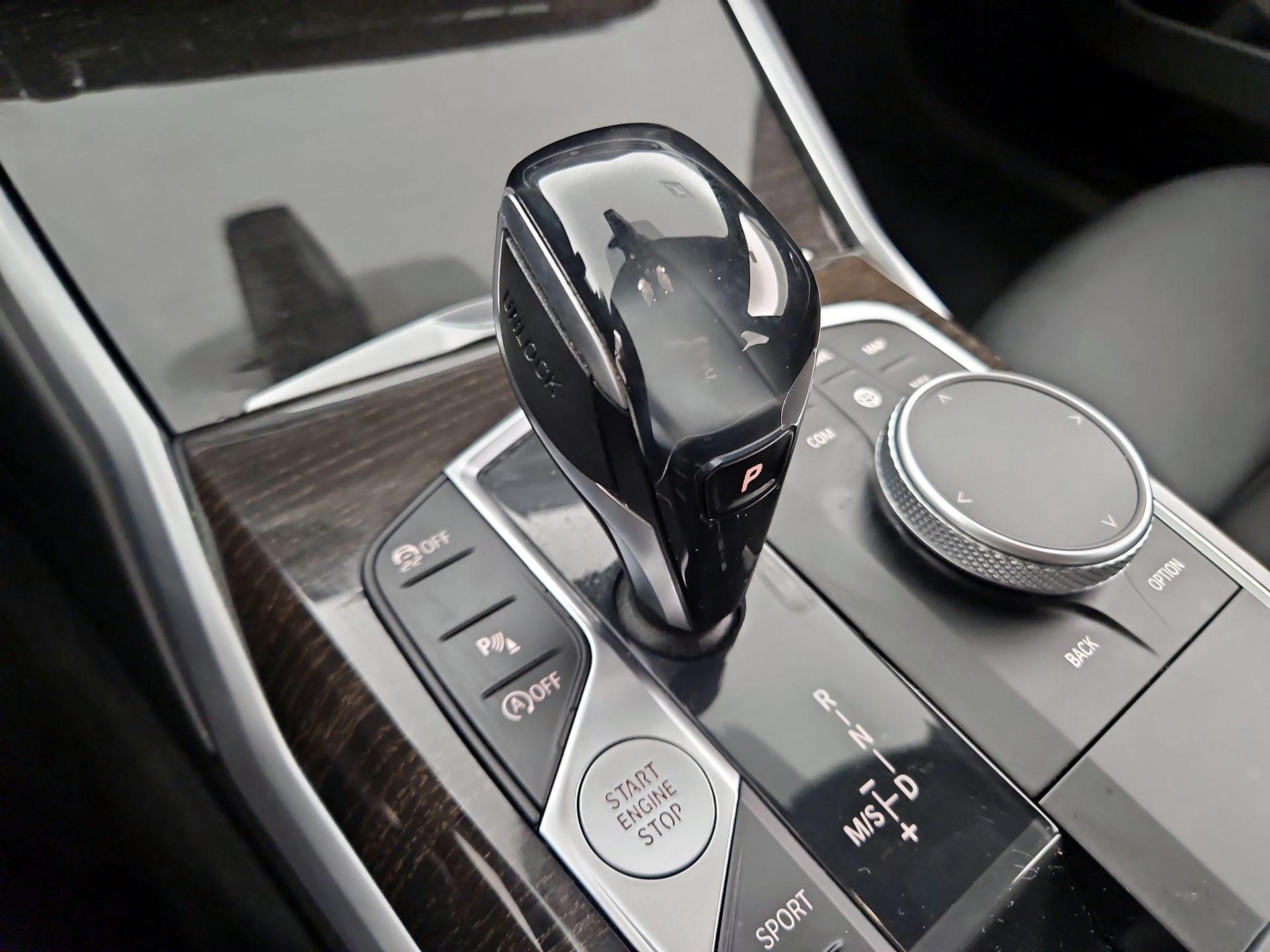 Thumbnail: 2019 BMW 3 Series - 17