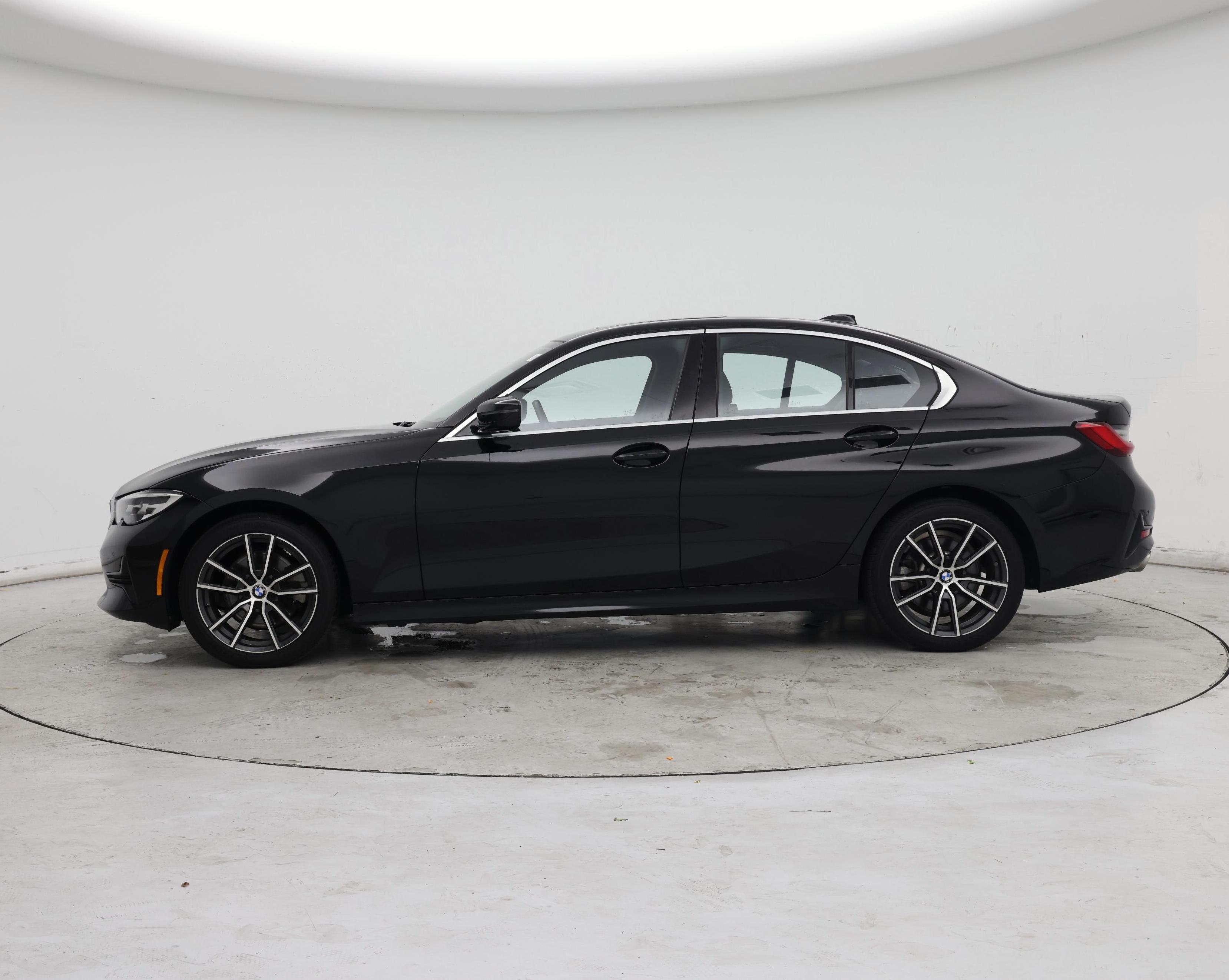 Thumbnail: 2019 BMW 3 Series - 3