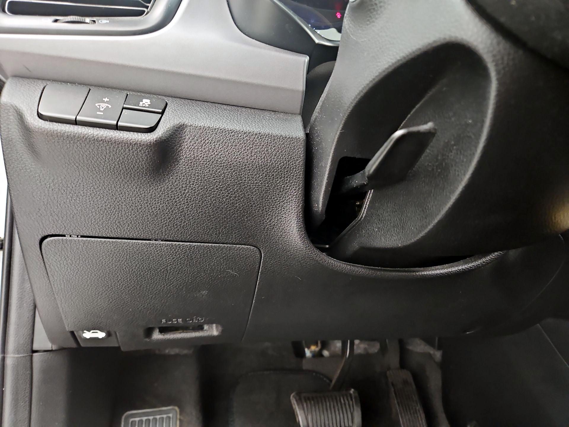 Thumbnail: 2018 Kia Rio - 13
