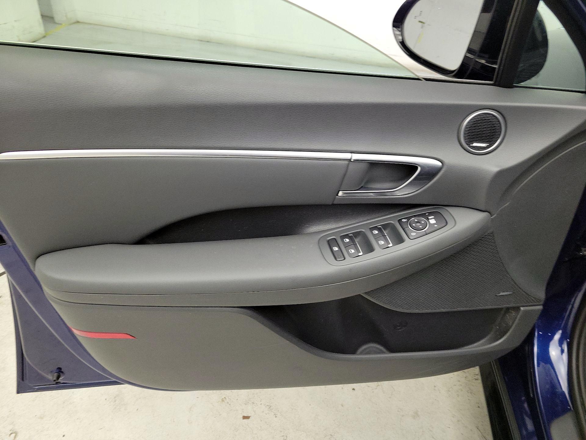 Thumbnail: 2021 Hyundai Sonata - 12