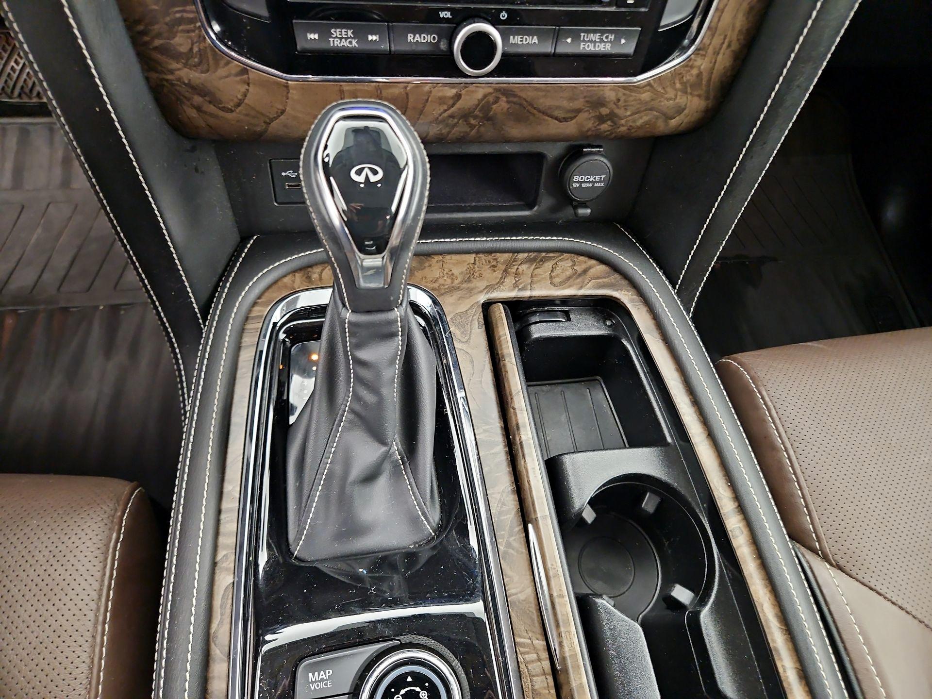 Thumbnail: 2021 INFINITI QX80 - 17