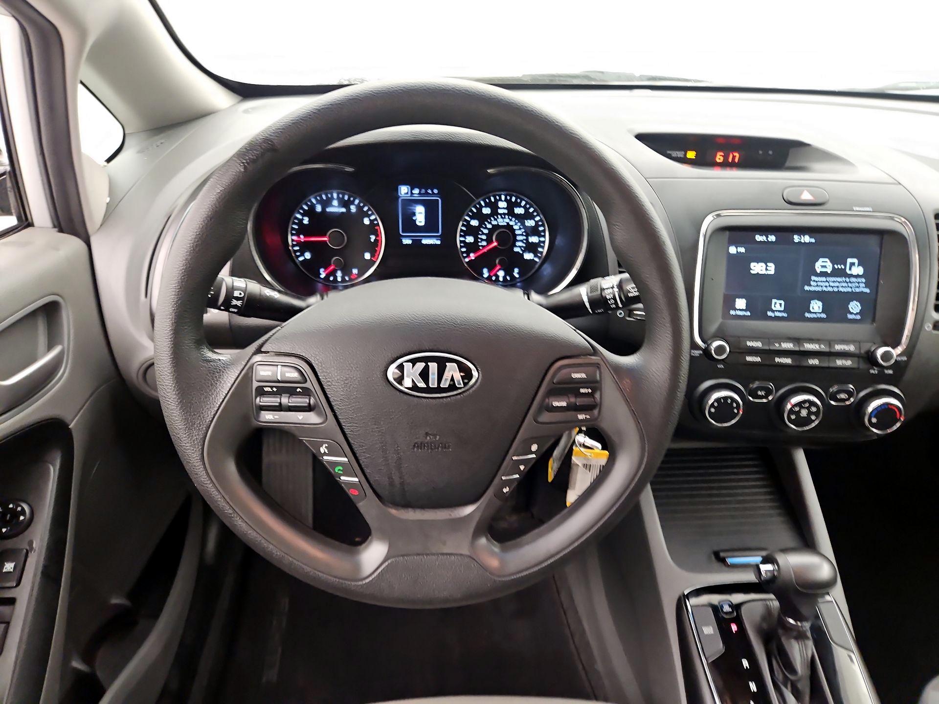 Thumbnail: 2018 Kia Forte - 10