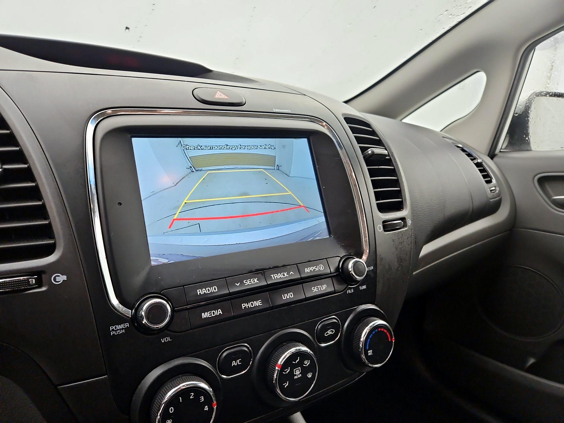 Thumbnail: 2018 Kia Forte - 14