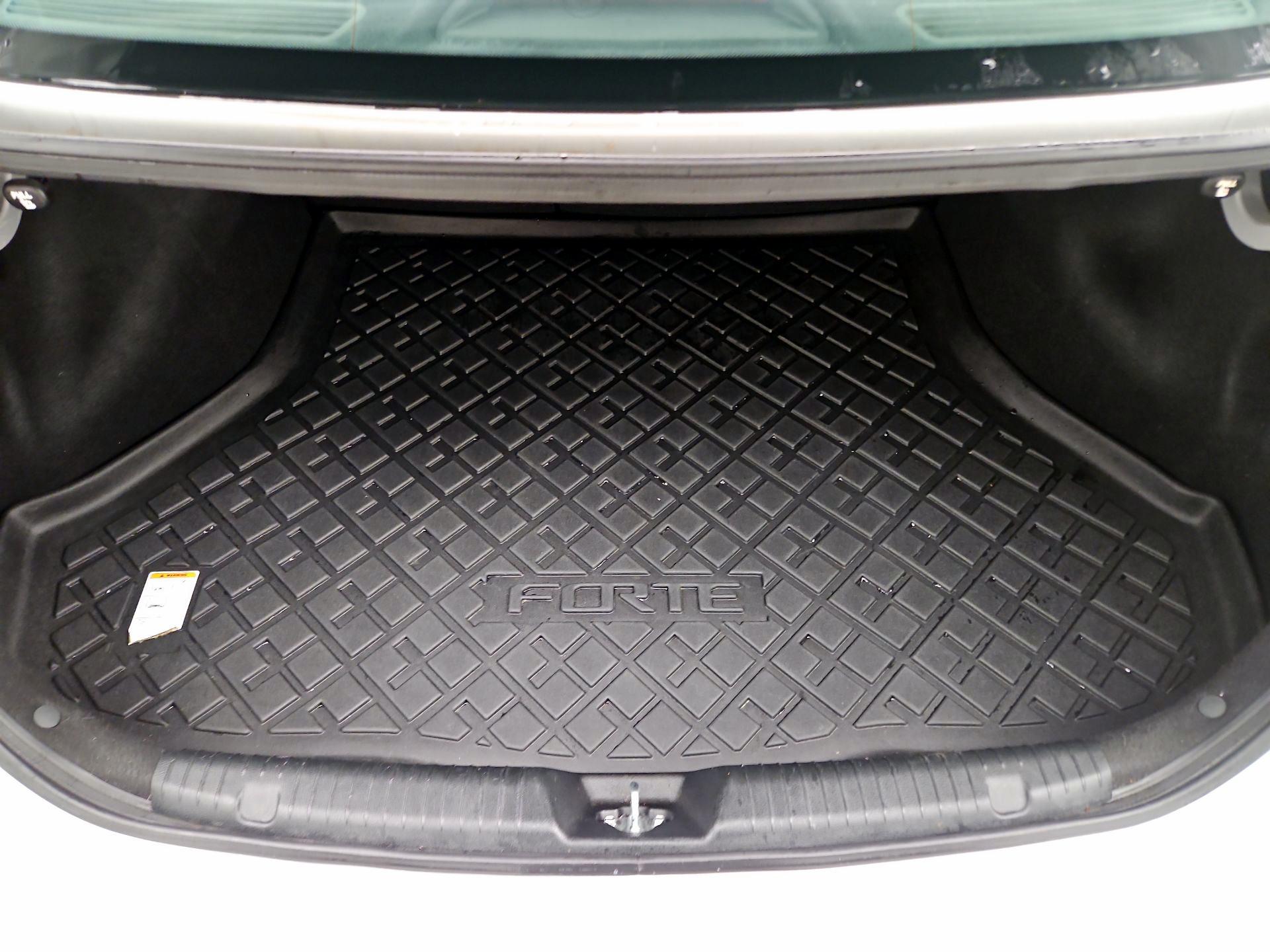 Thumbnail: 2018 Kia Forte - 20