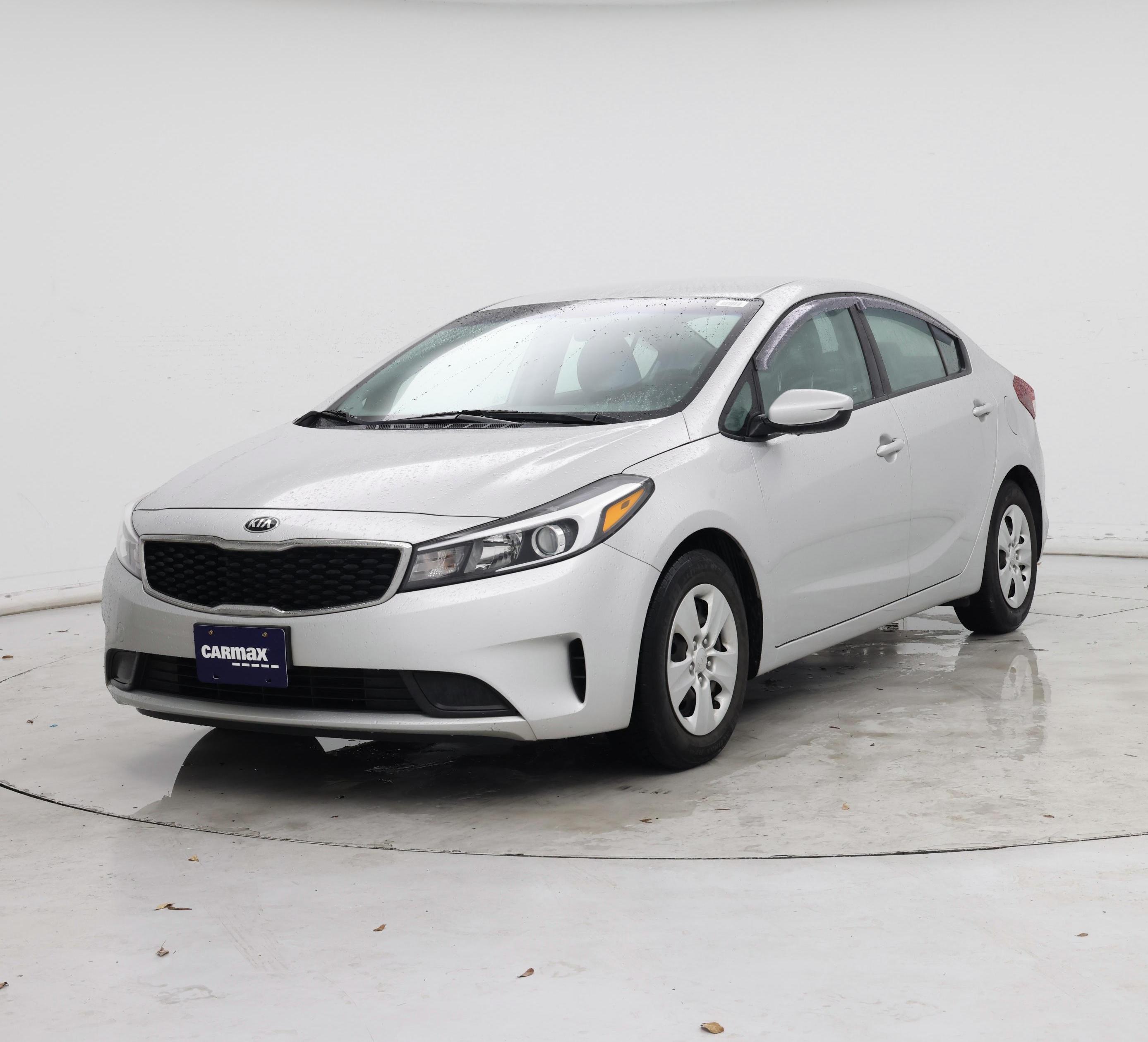 Thumbnail: 2018 Kia Forte - 4