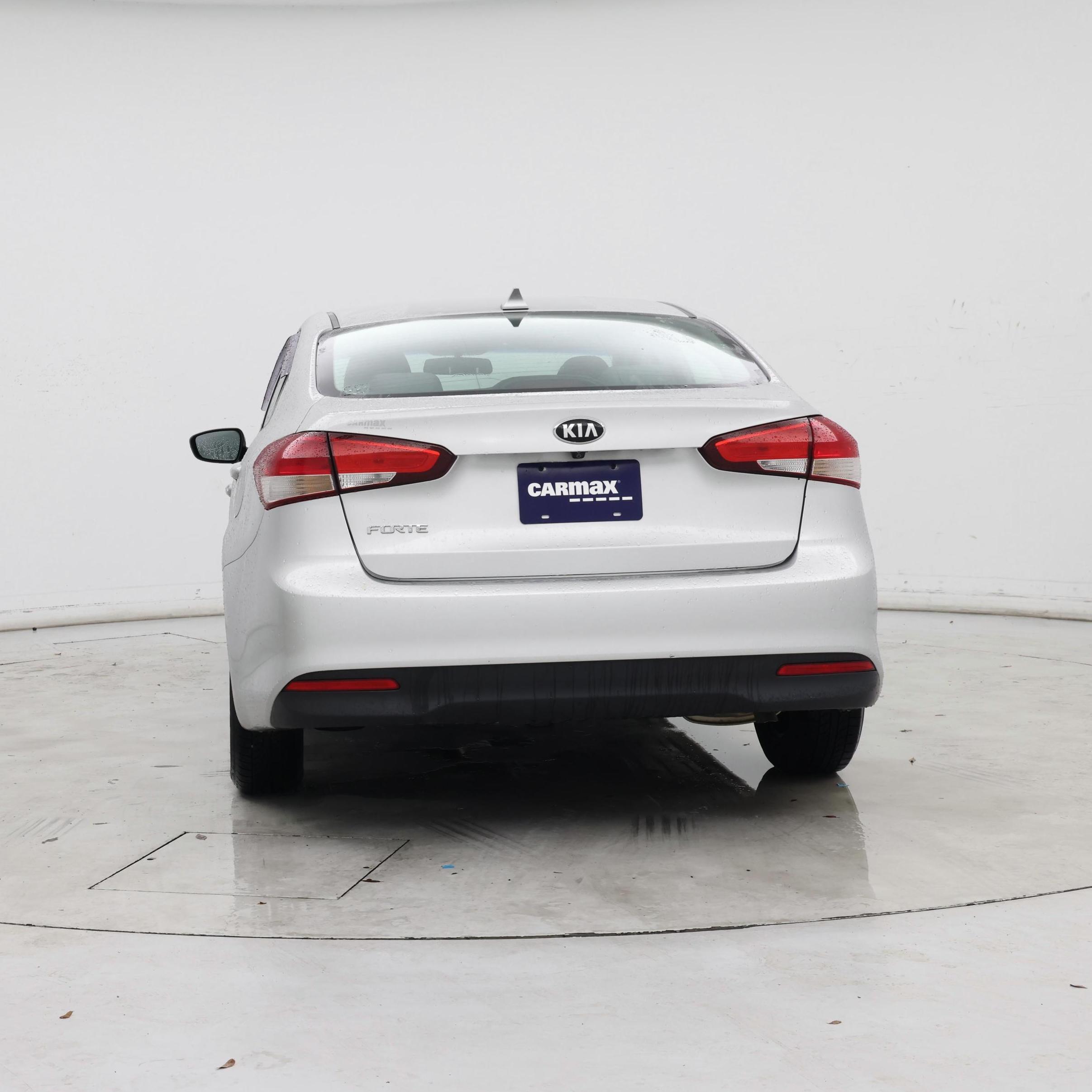 Thumbnail: 2018 Kia Forte - 6