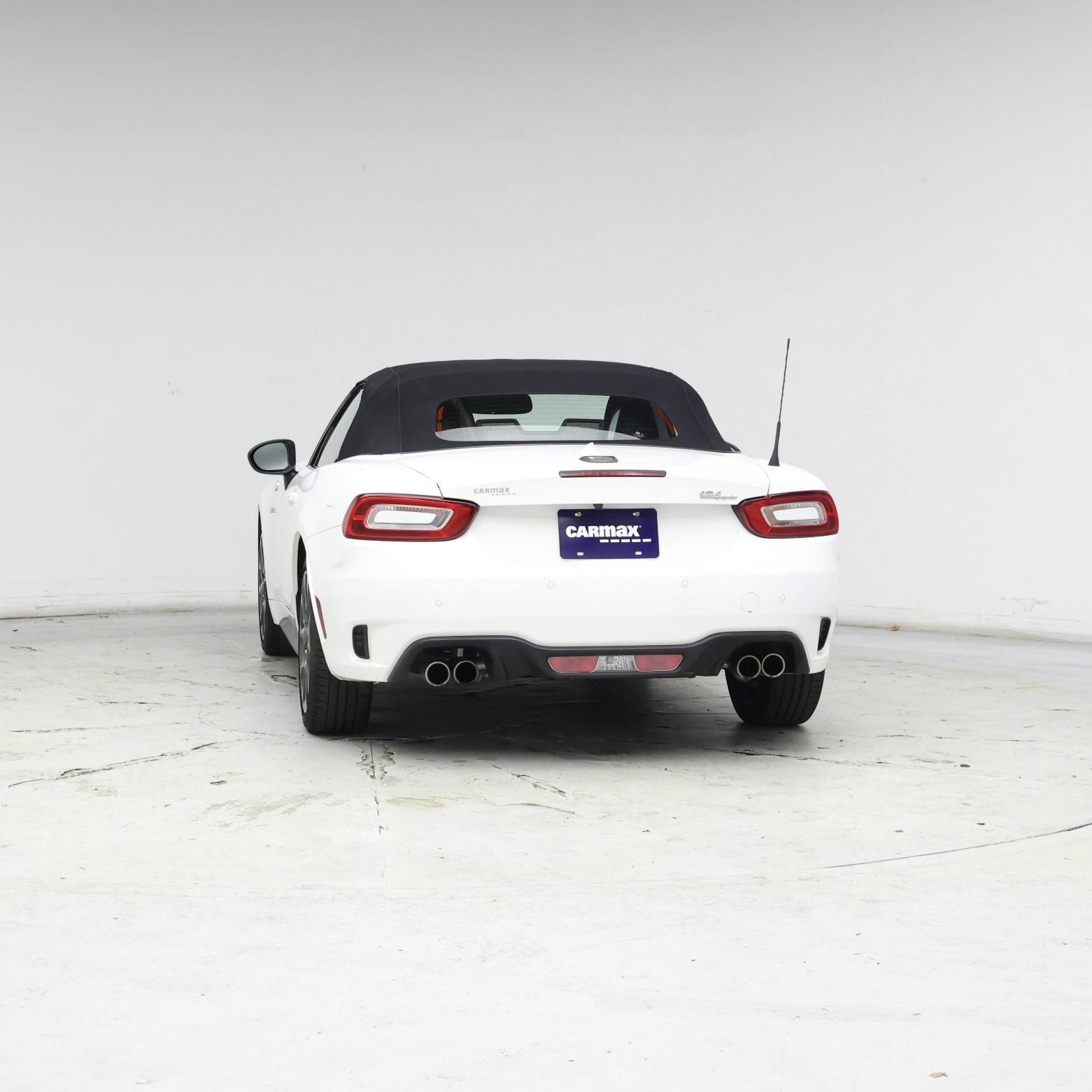 Thumbnail: 2020 Fiat 124 Spider - 6