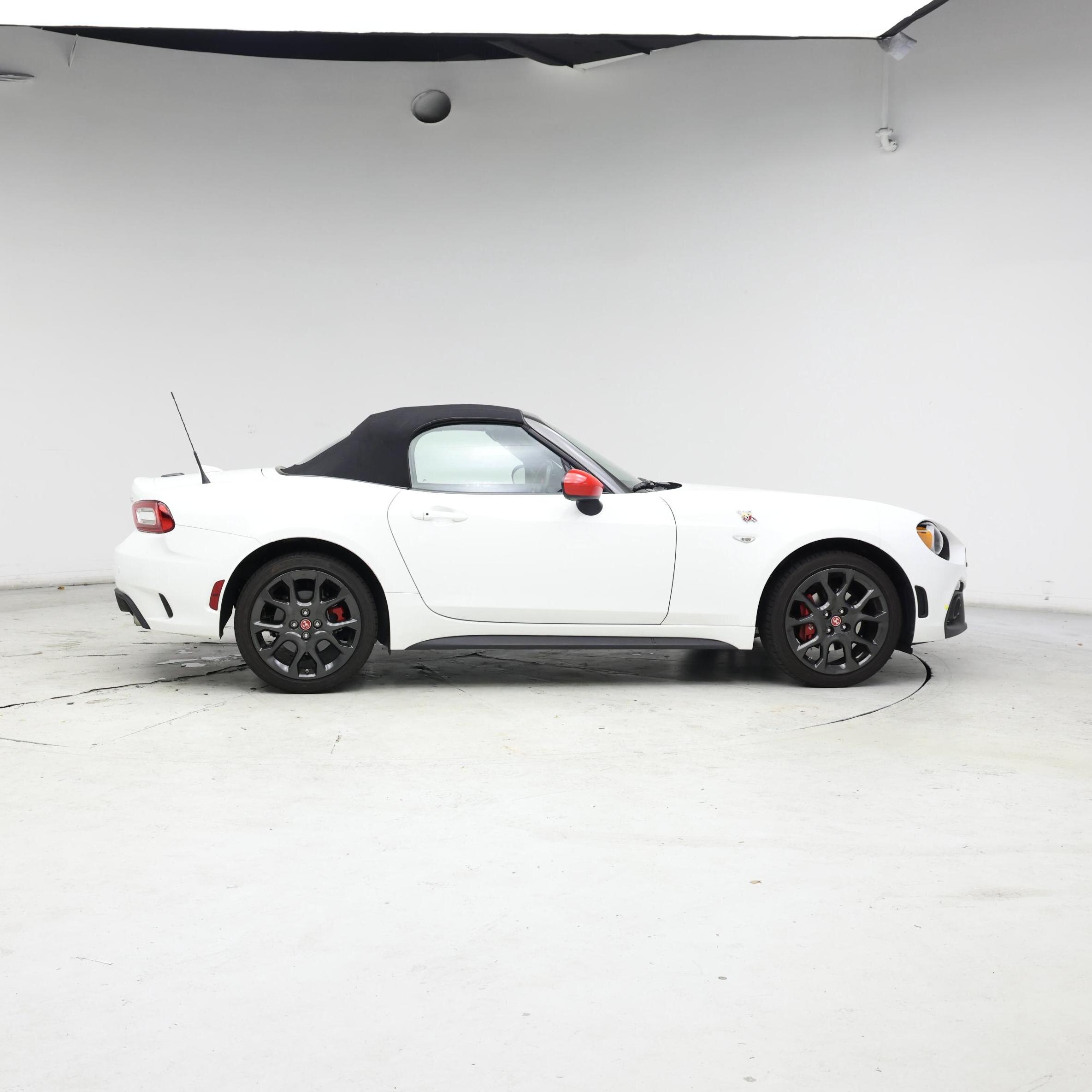 Thumbnail: 2020 Fiat 124 Spider - 7