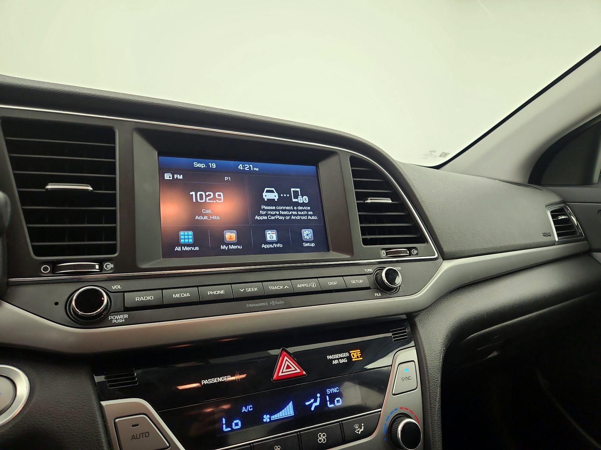 Thumbnail: 2017 Hyundai Elantra - 15