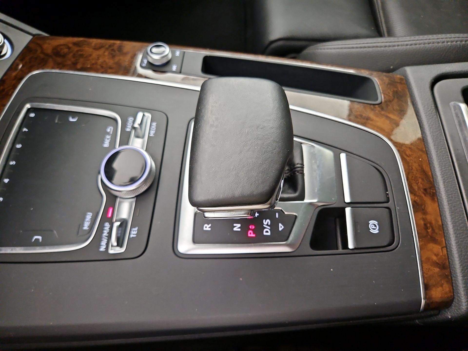 Thumbnail: 2018 Audi Q5 - 18